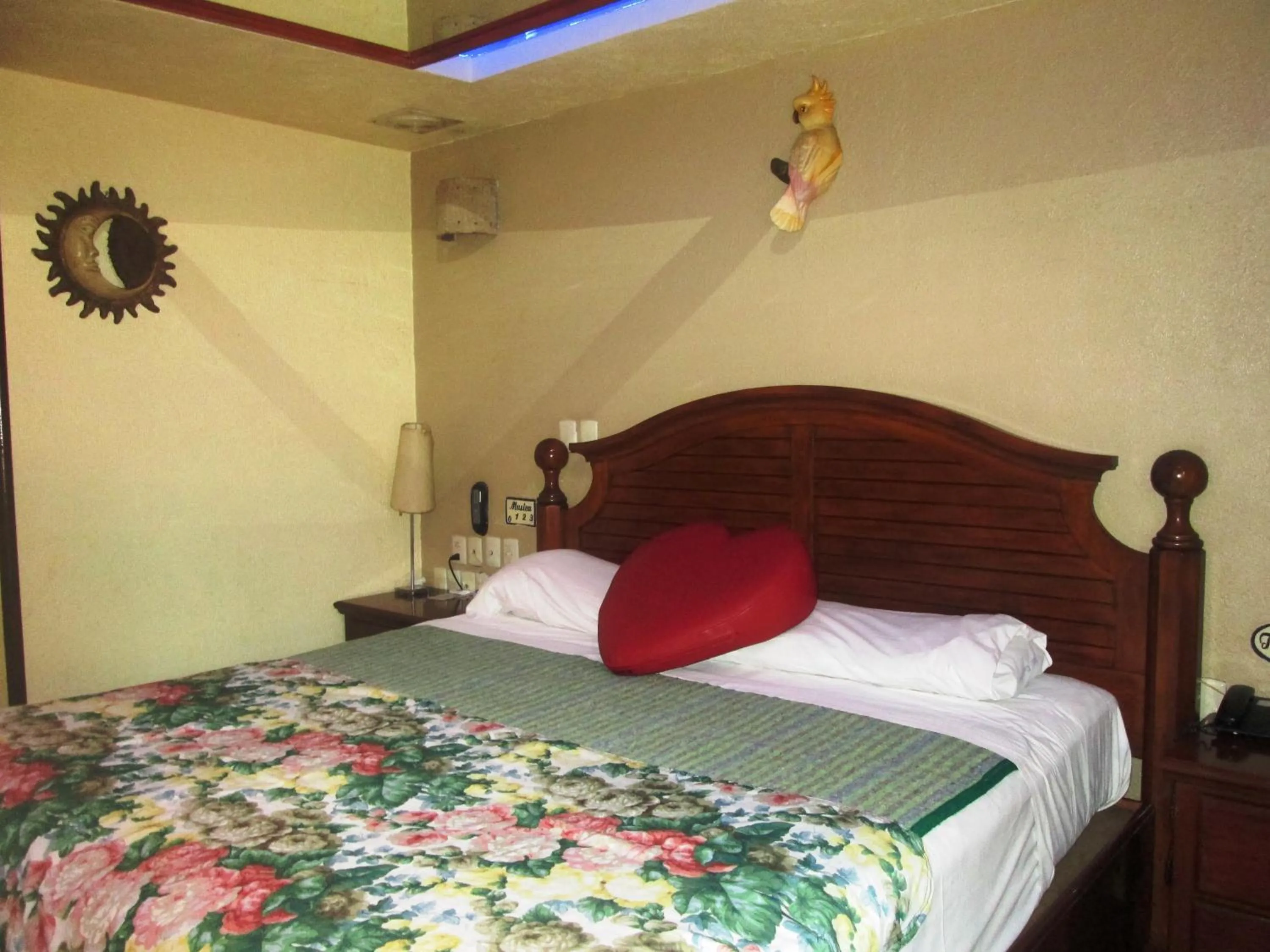 Bed in Hotel Real Azteca