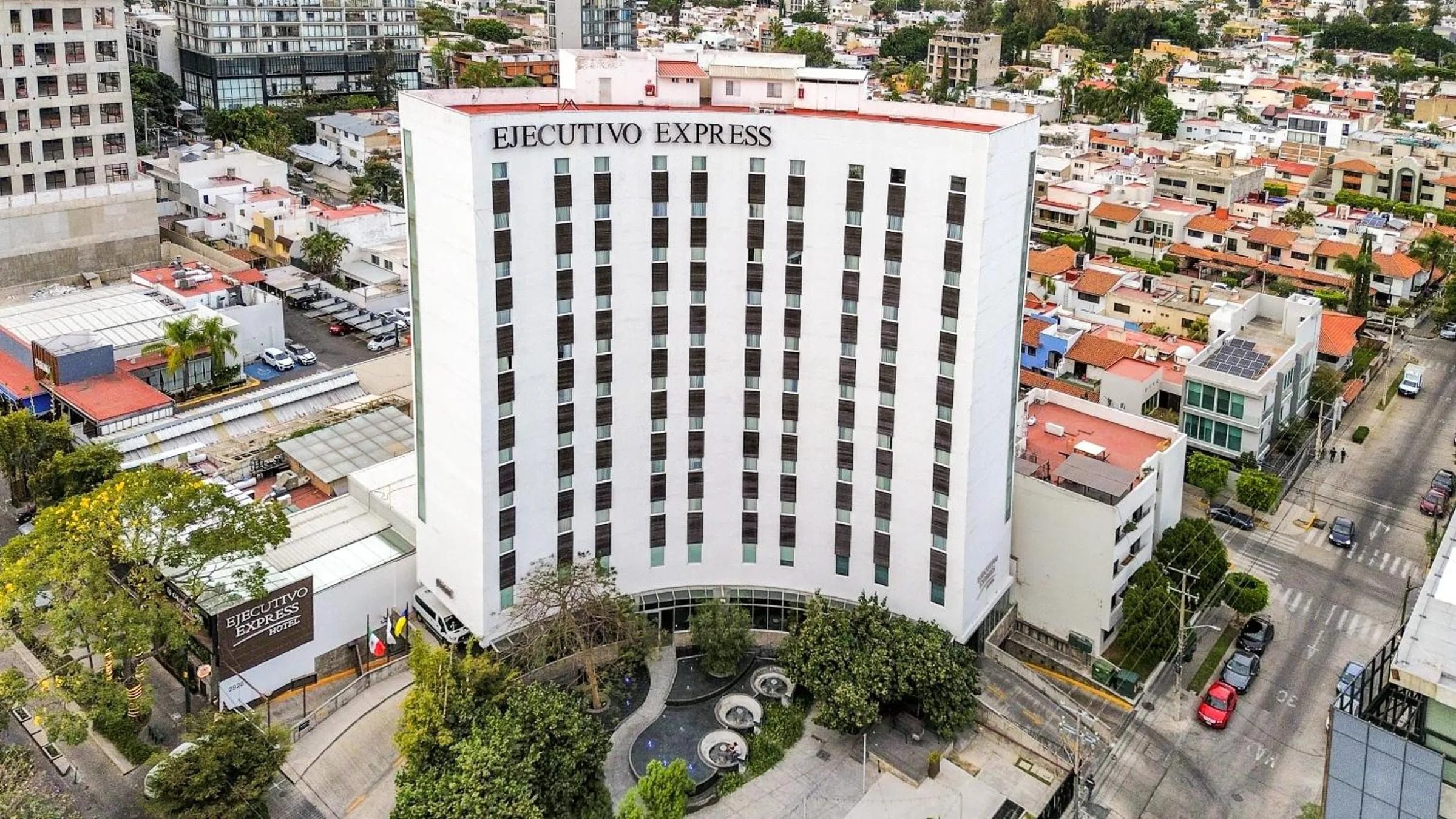 Property building in Ejecutivo Express Guadalajara Providencia - Av México