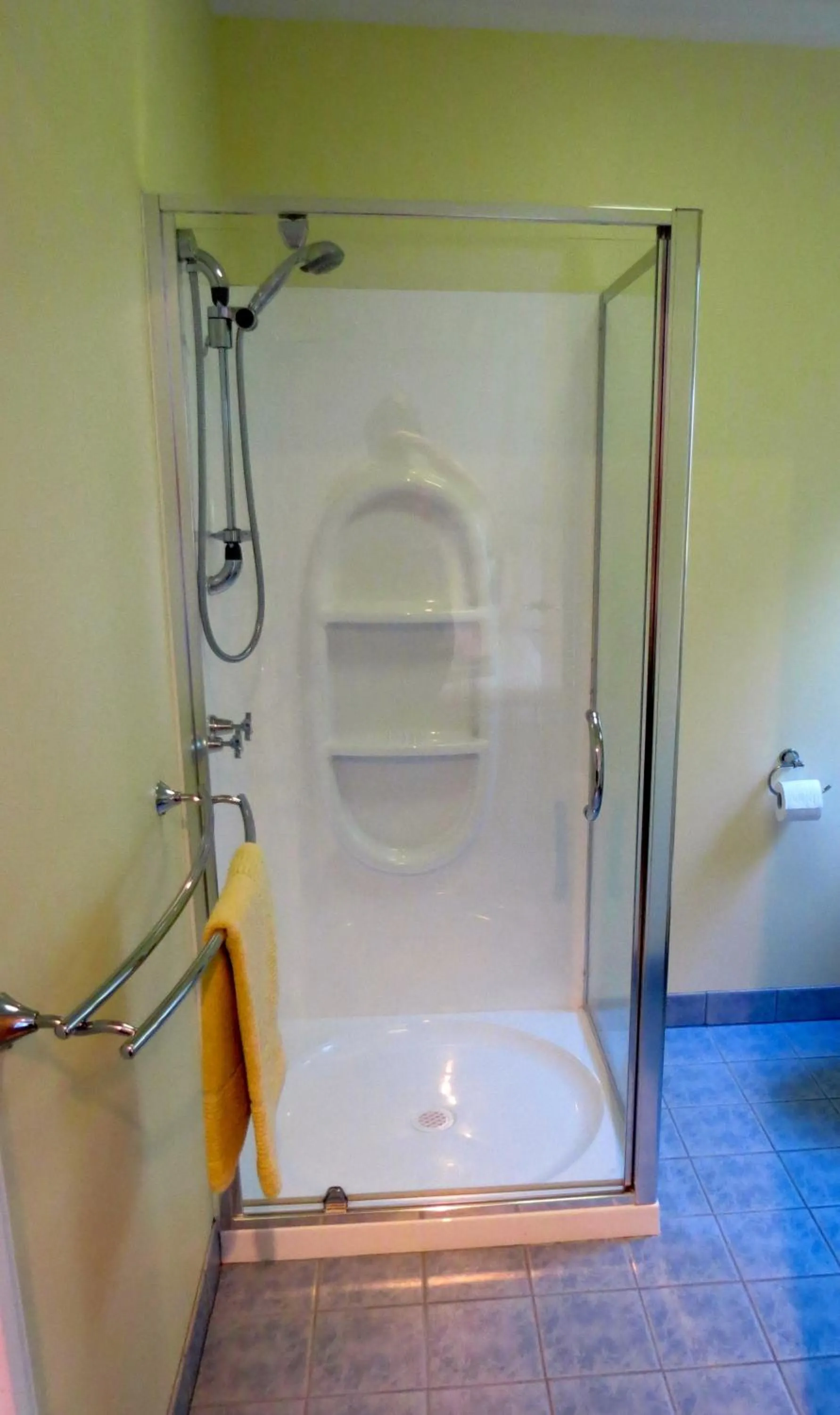 Bathroom in The Wave Oasis SC B&B