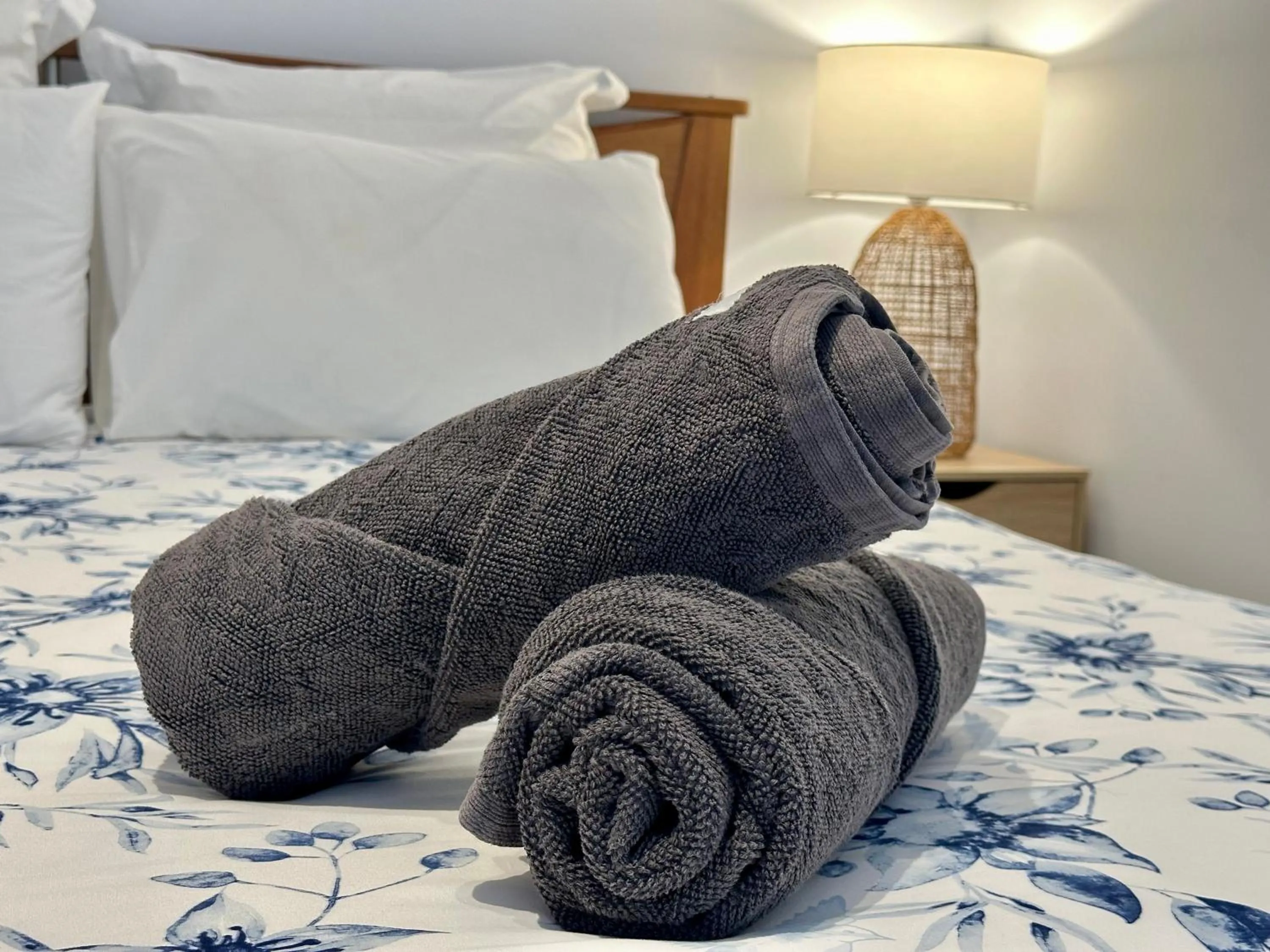 towels, Bed in The Wave Oasis SC B&B