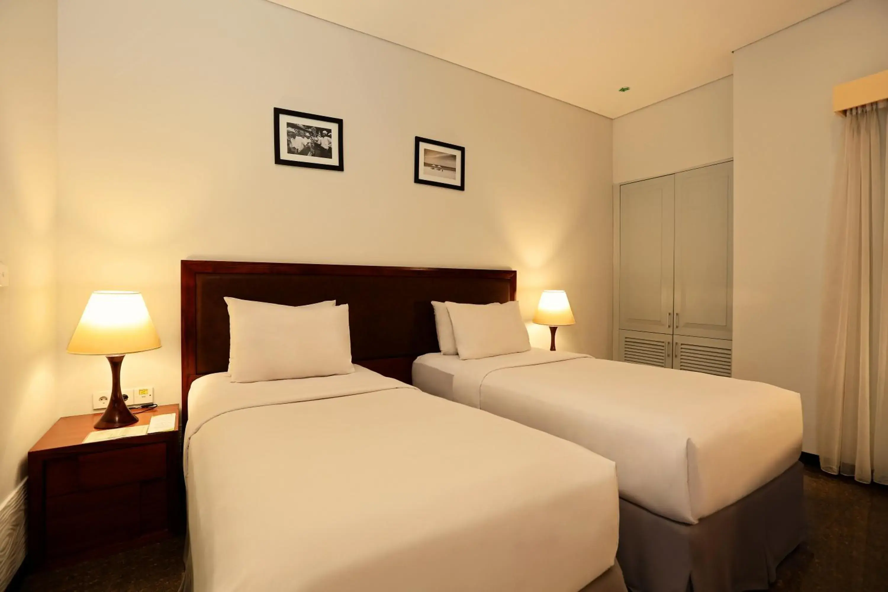 Bed in Kutabex Beachfront Hotel Bed in Kutabex Beachfront Hotel