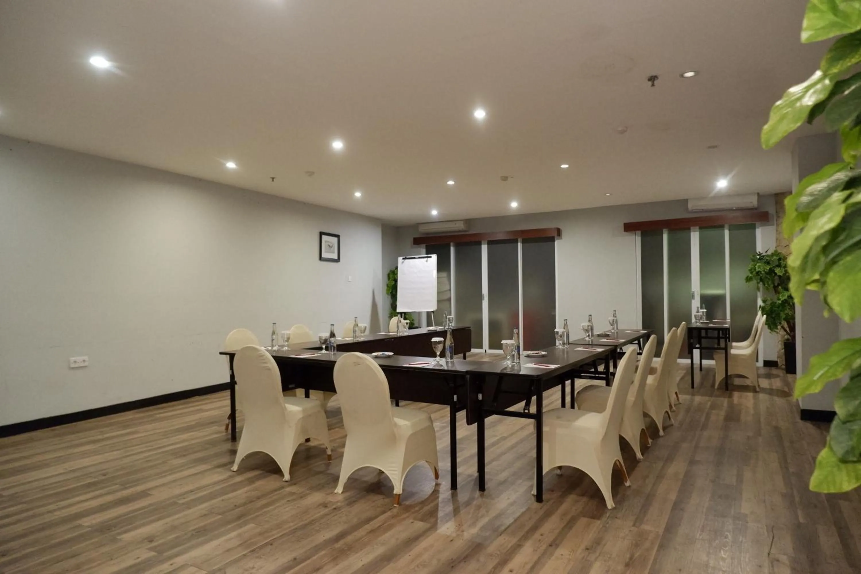 Banquet/Function facilities in Kutabex Beachfront Hotel