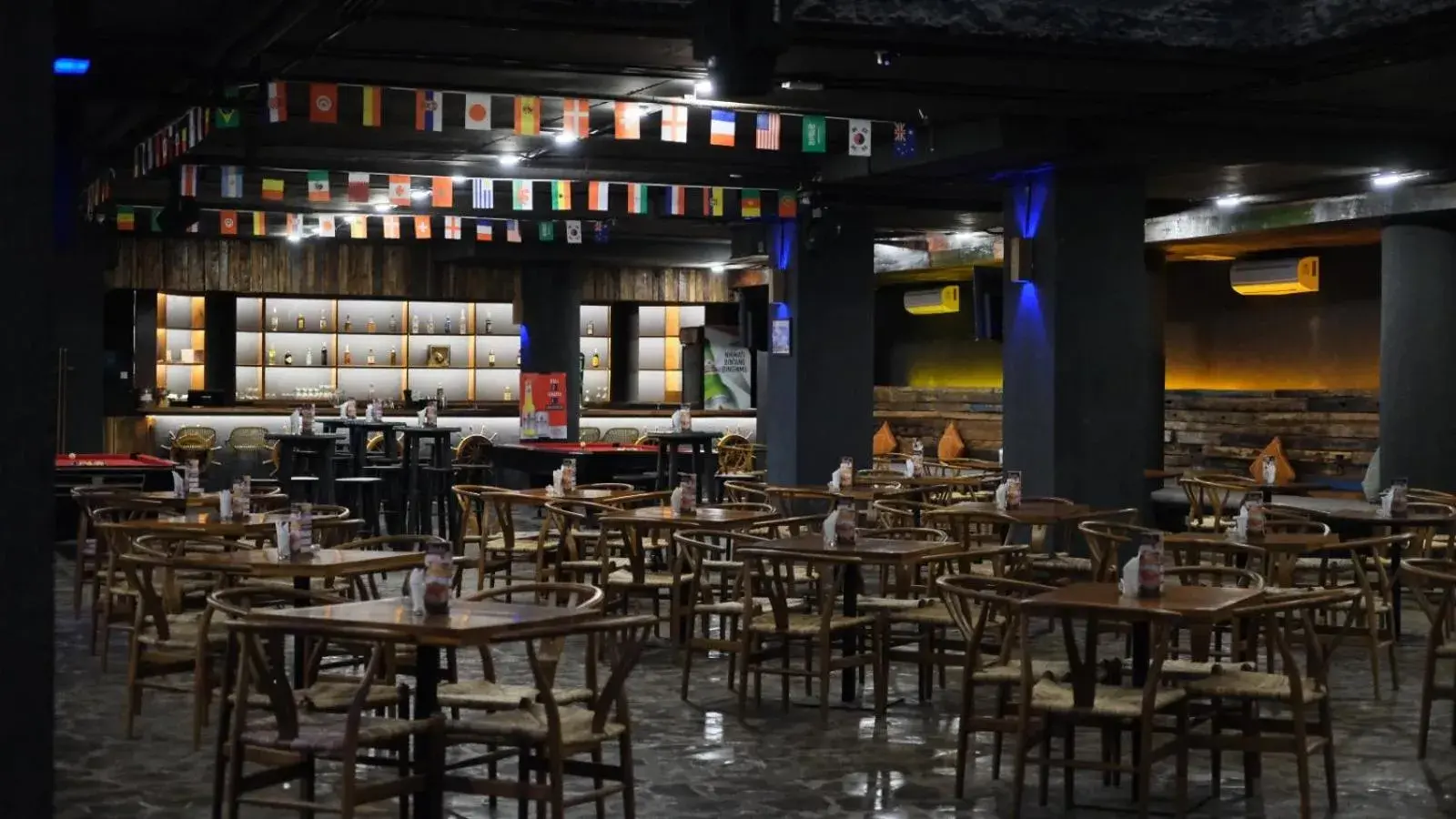 Restaurant/places to eat in Kutabex Beachfront Hotel Restaurant/places to eat in Kutabex Beachfront Hotel