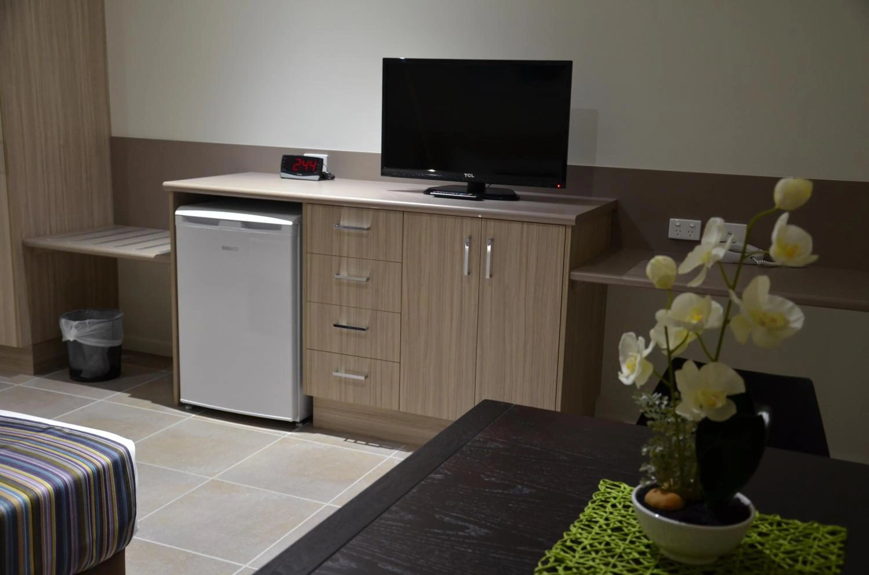 TV and multimedia in Beachside Boutique Motel Mackay