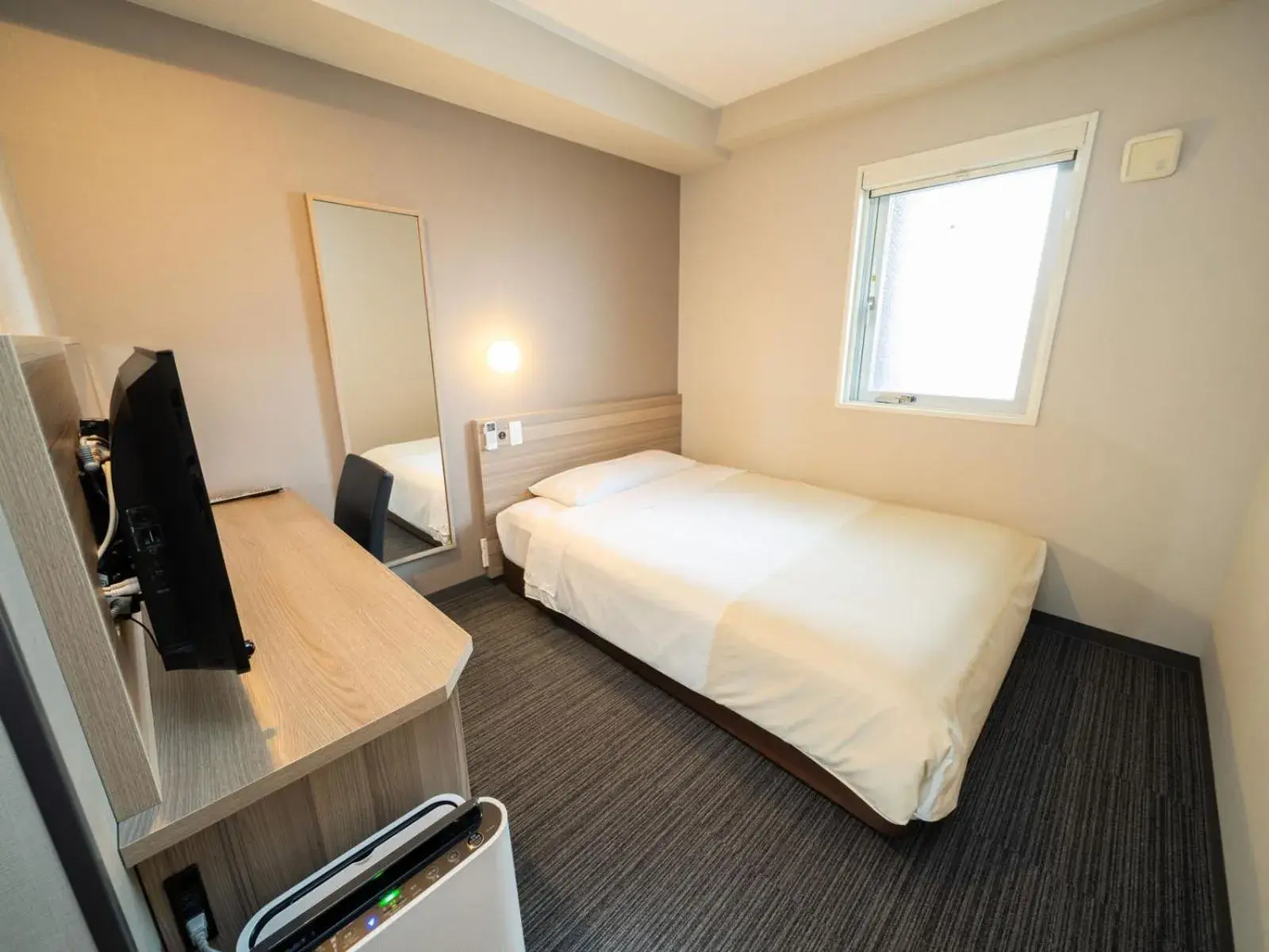 Photo of the whole room, Bed in Super Hotel Shinyokohama Photo of the whole room, Bed in Super Hotel Shinyokohama