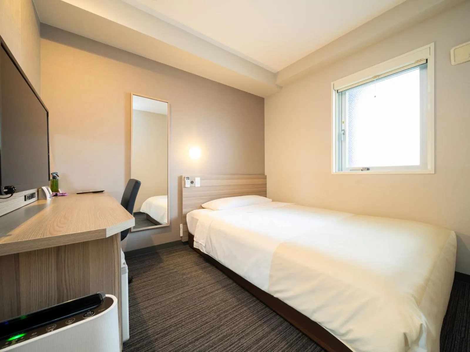 Bed in Super Hotel Shinyokohama