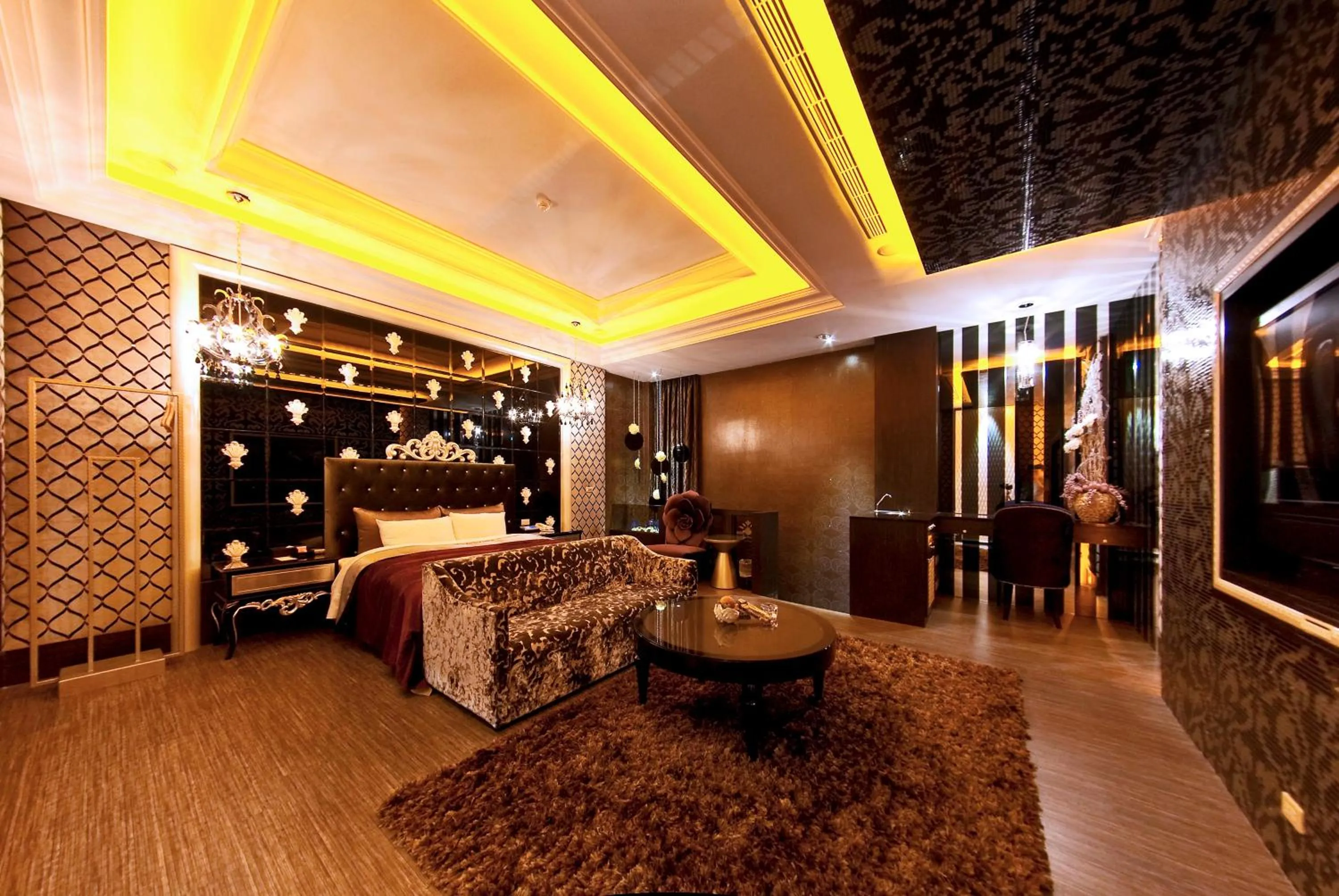 On site, Bed in Jinsha Motel