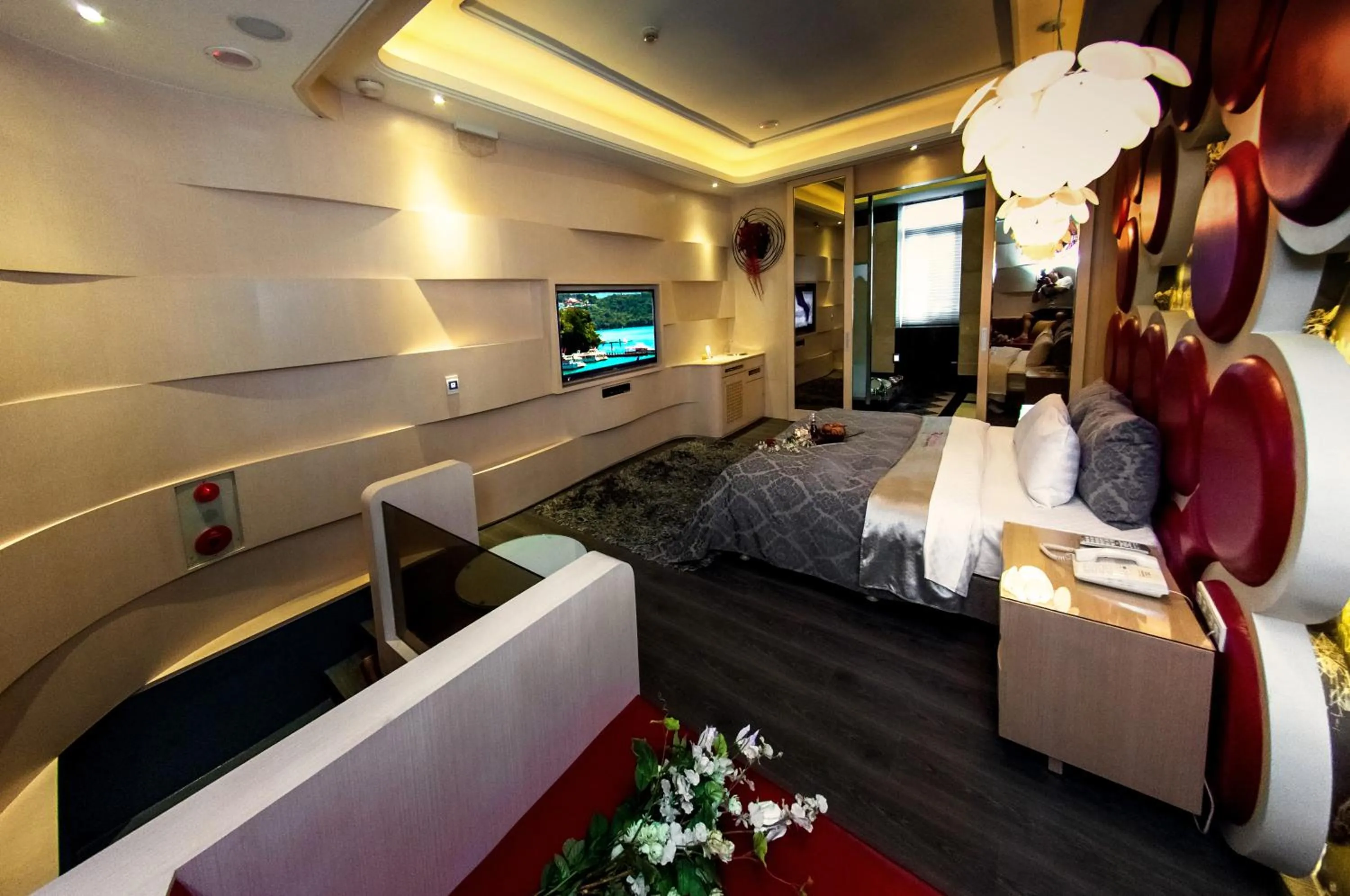 Photo of the whole room, Bed in Jinsha Motel