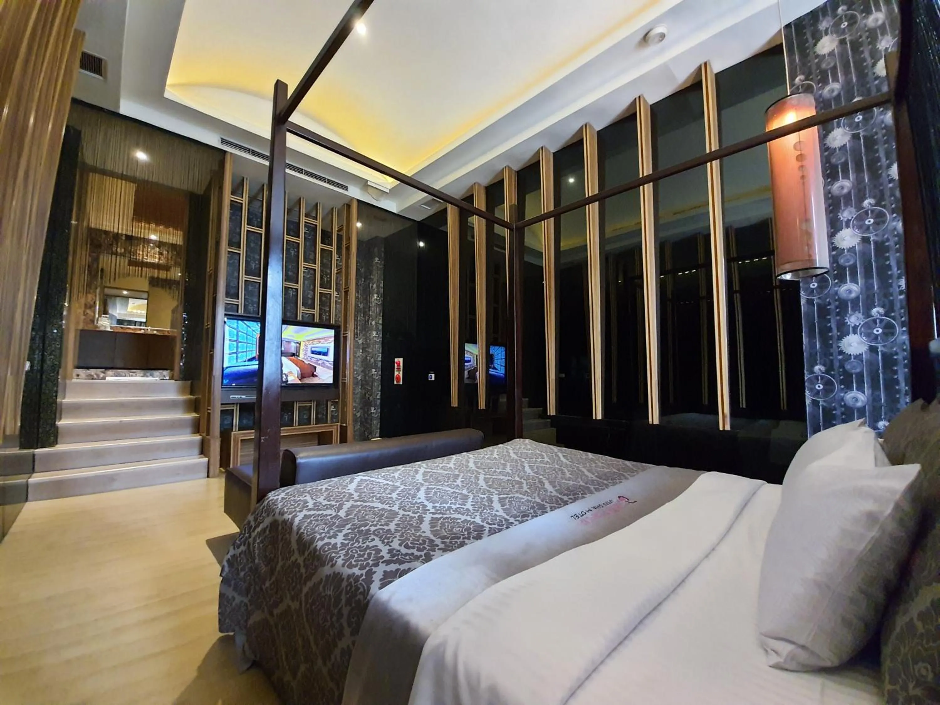 Photo of the whole room, Bed in Jinsha Motel