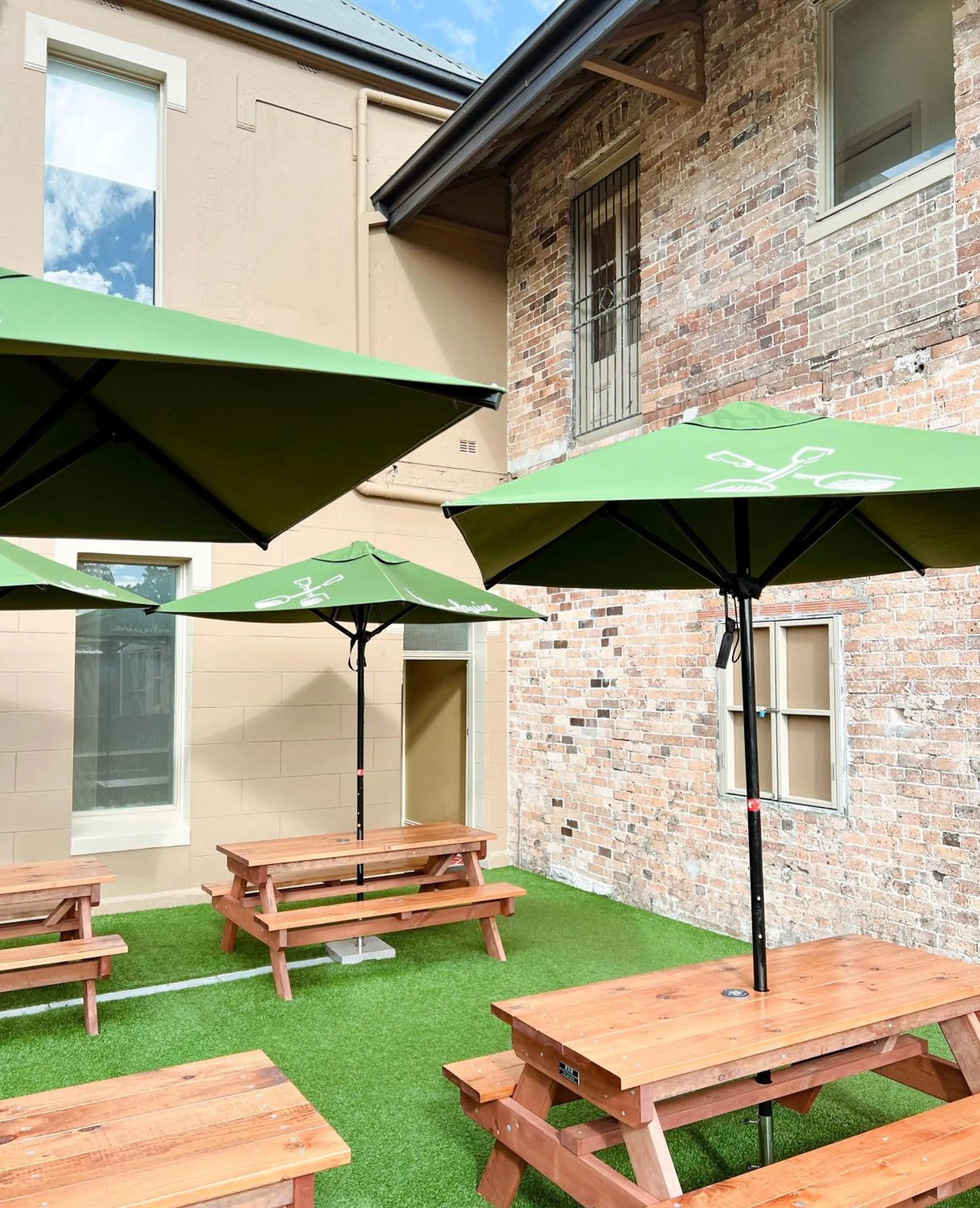 Property building in Tempe Hotel Sydney