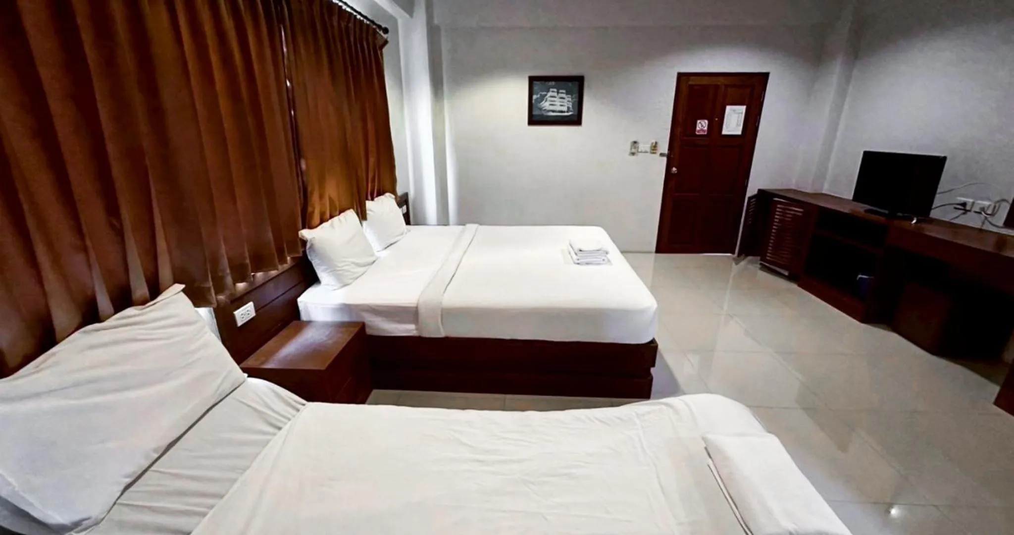 Bedroom, Bed in Perfect Place Hotel