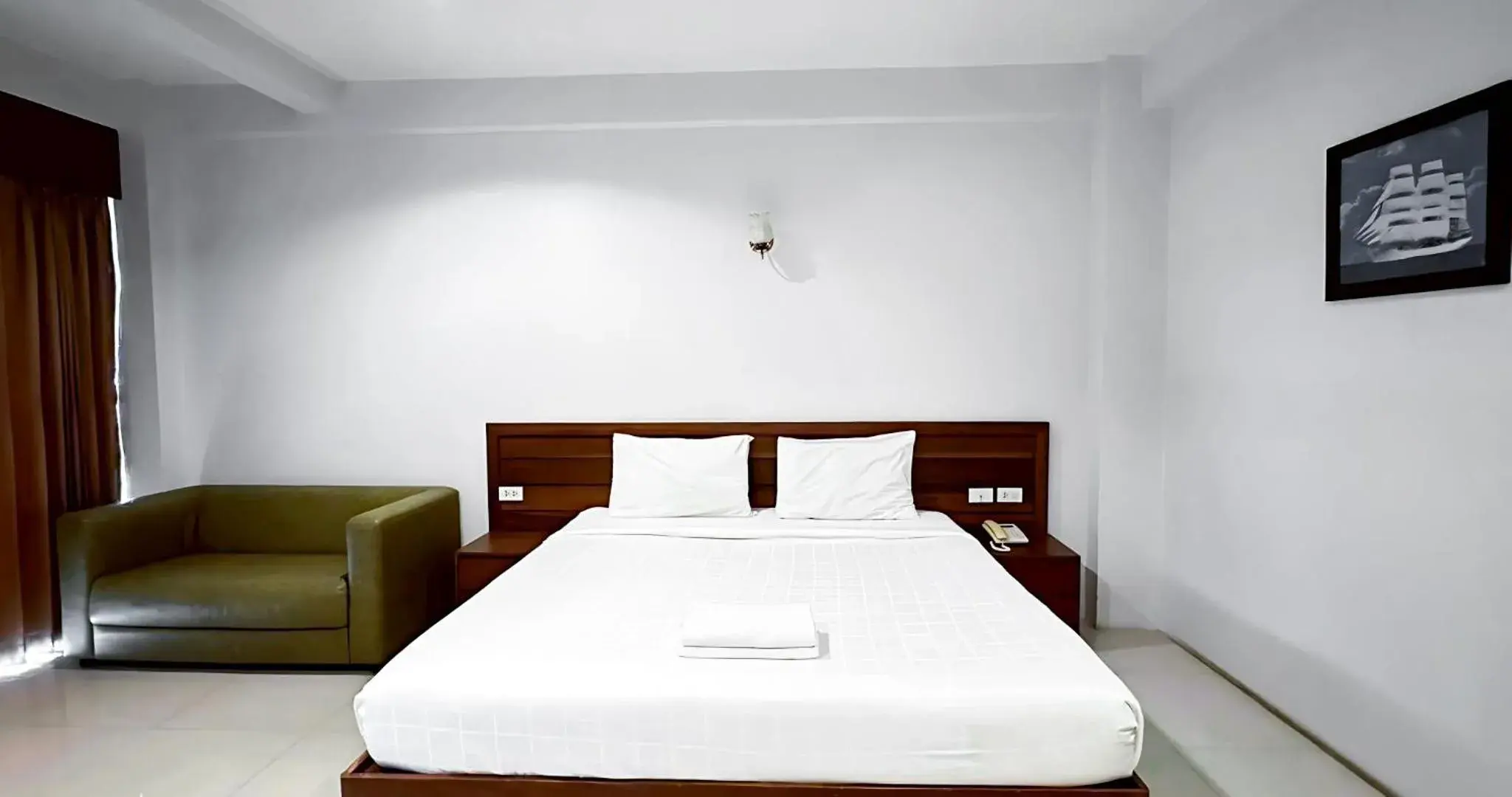 Bedroom, Bed in Perfect Place Hotel Bedroom, Bed in Perfect Place Hotel