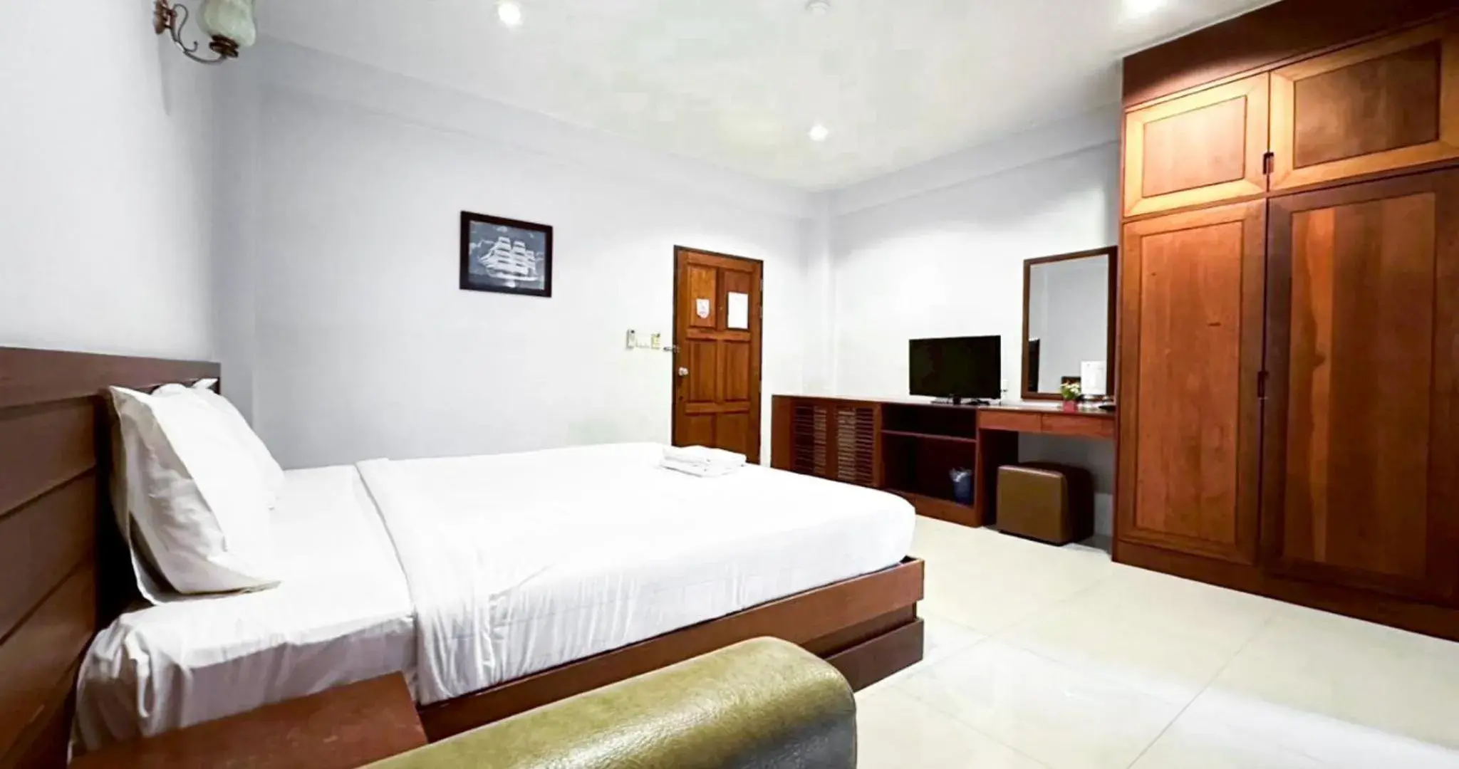 Bed in Perfect Place Hotel Bed in Perfect Place Hotel