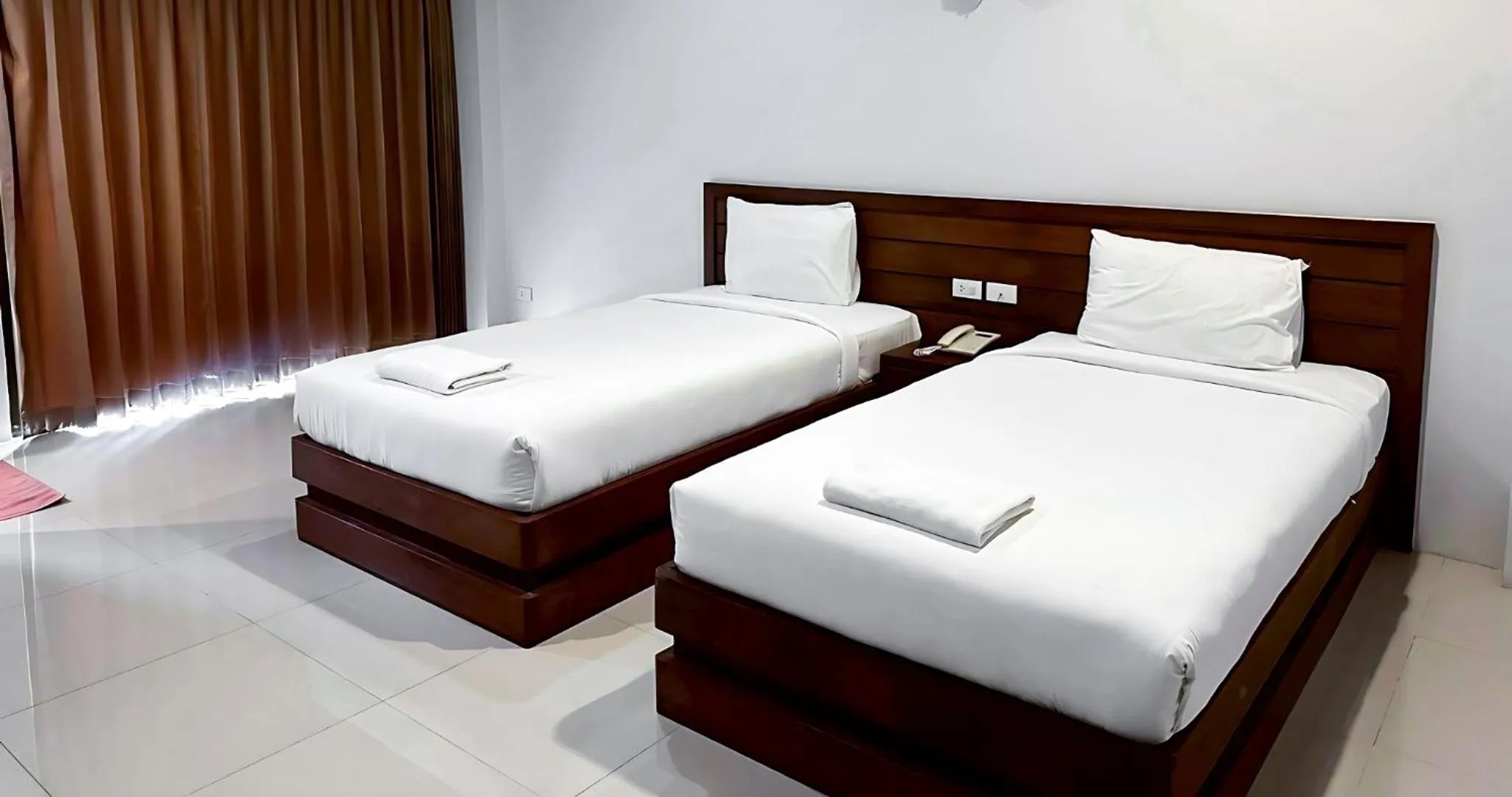 Bed in Perfect Place Hotel