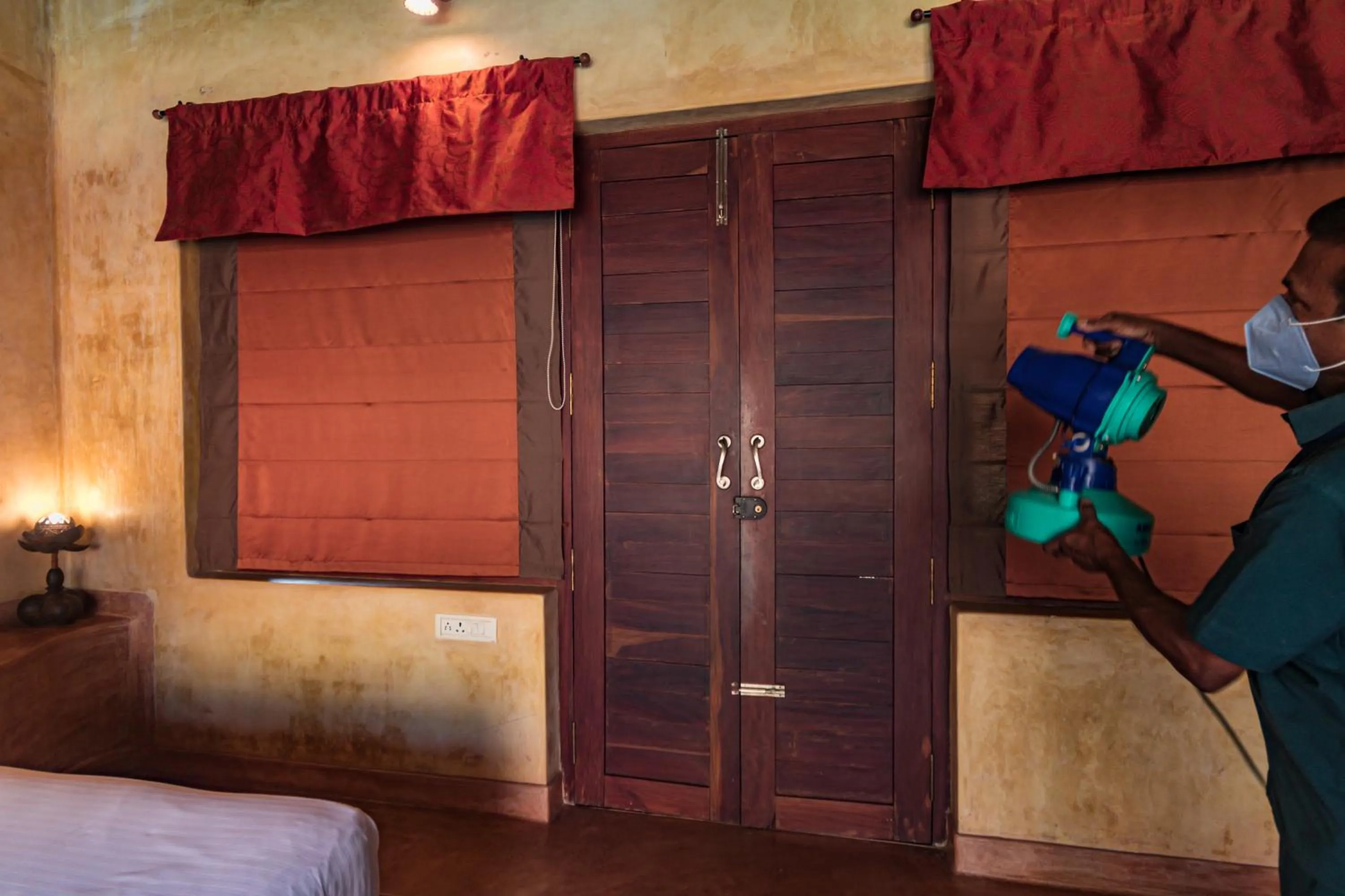 Staff, Bed in Amritara A Beach Symphony