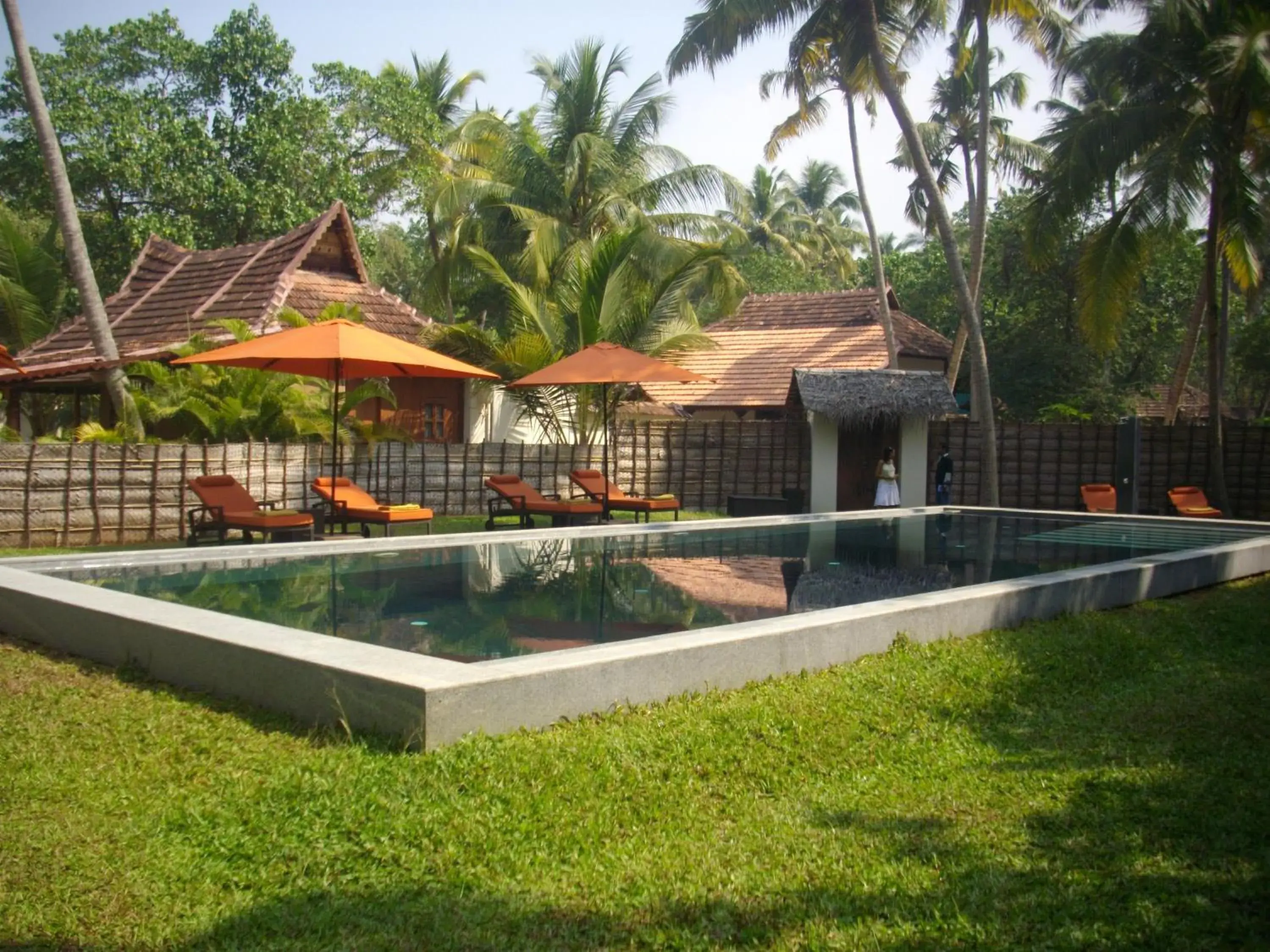 Swimming pool in Amritara A Beach Symphony Swimming pool in Amritara A Beach Symphony