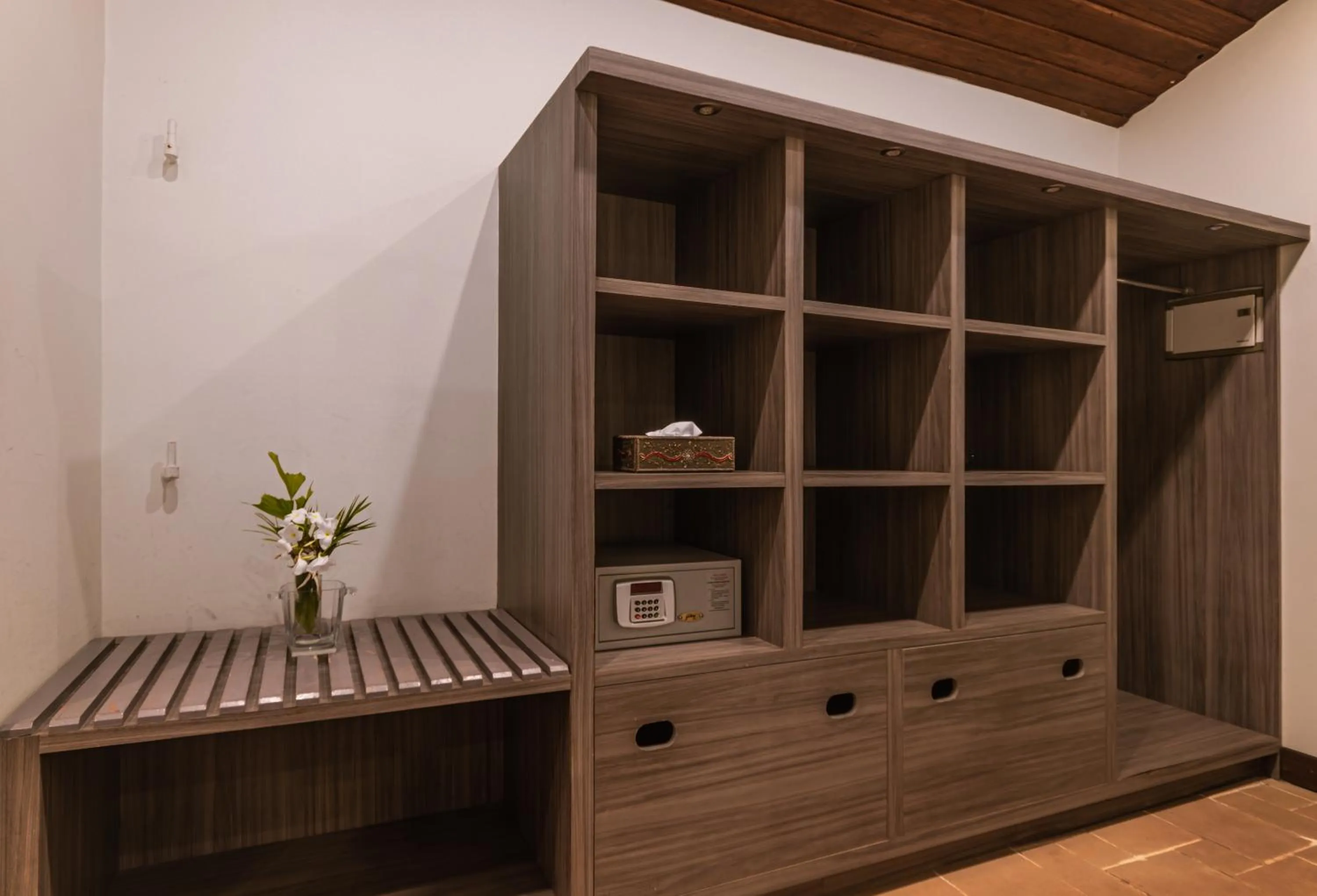 storage in Amritara A Beach Symphony