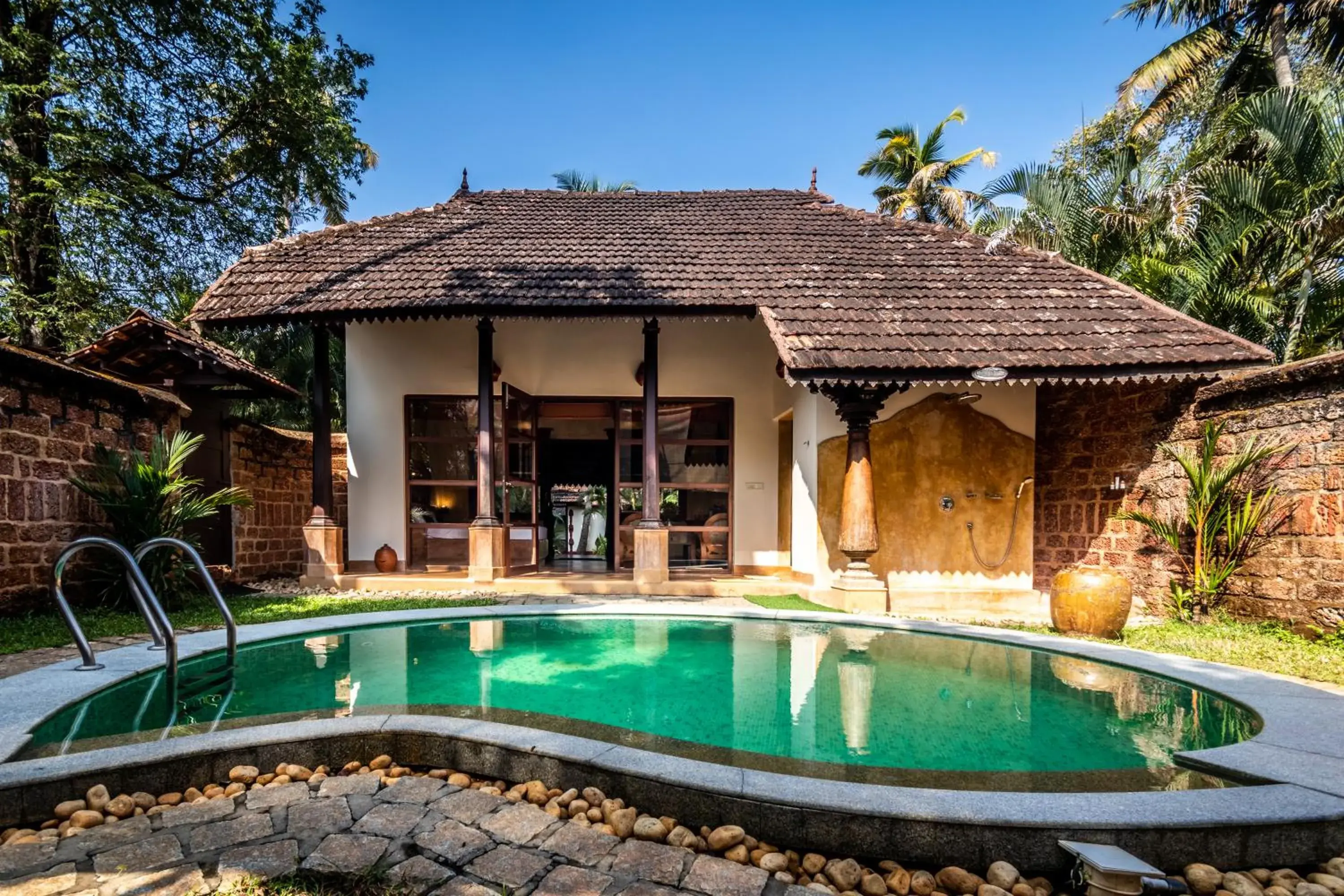 Property building in Amritara A Beach Symphony Property building in Amritara A Beach Symphony