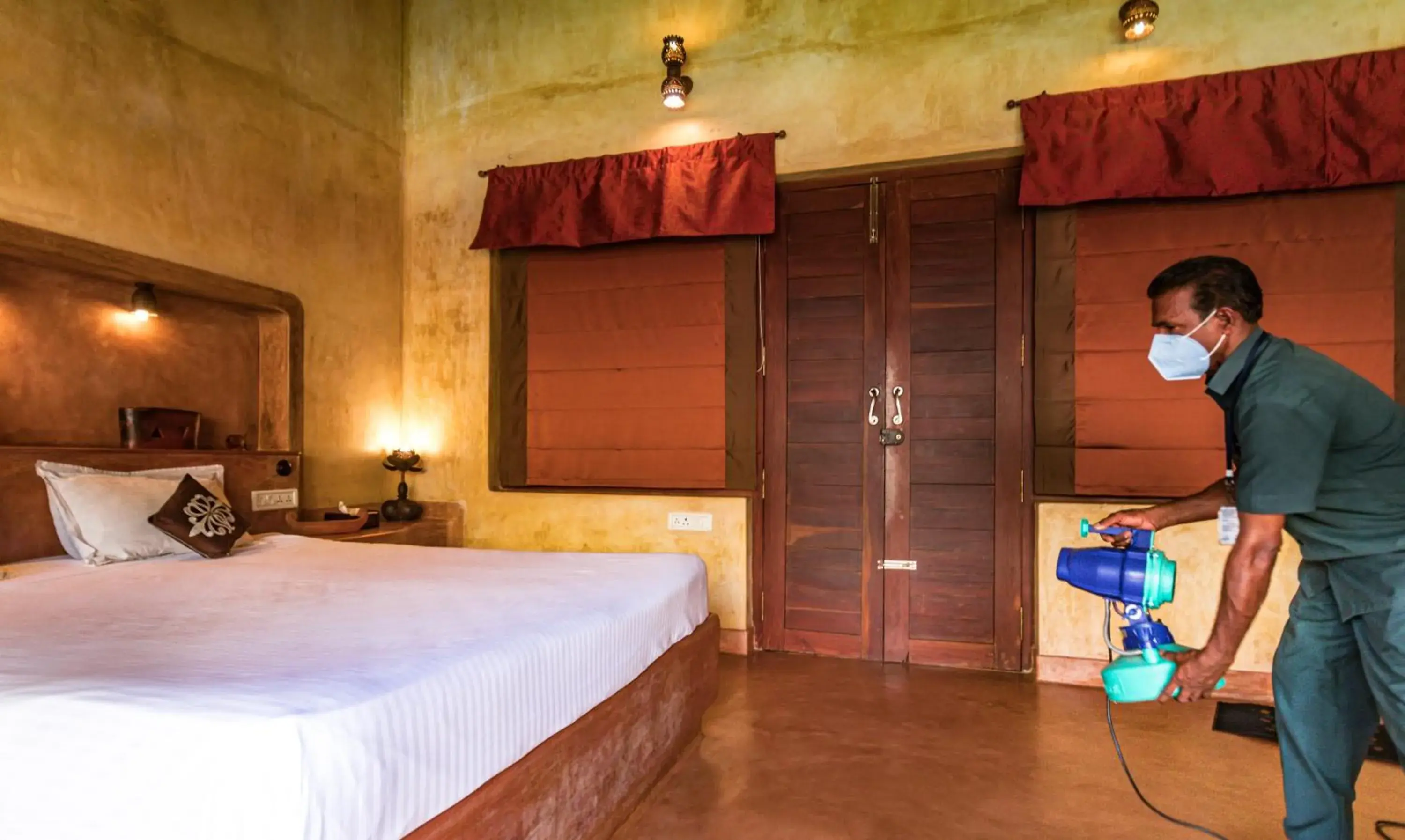 Staff, Bed in Amritara A Beach Symphony Staff, Bed in Amritara A Beach Symphony