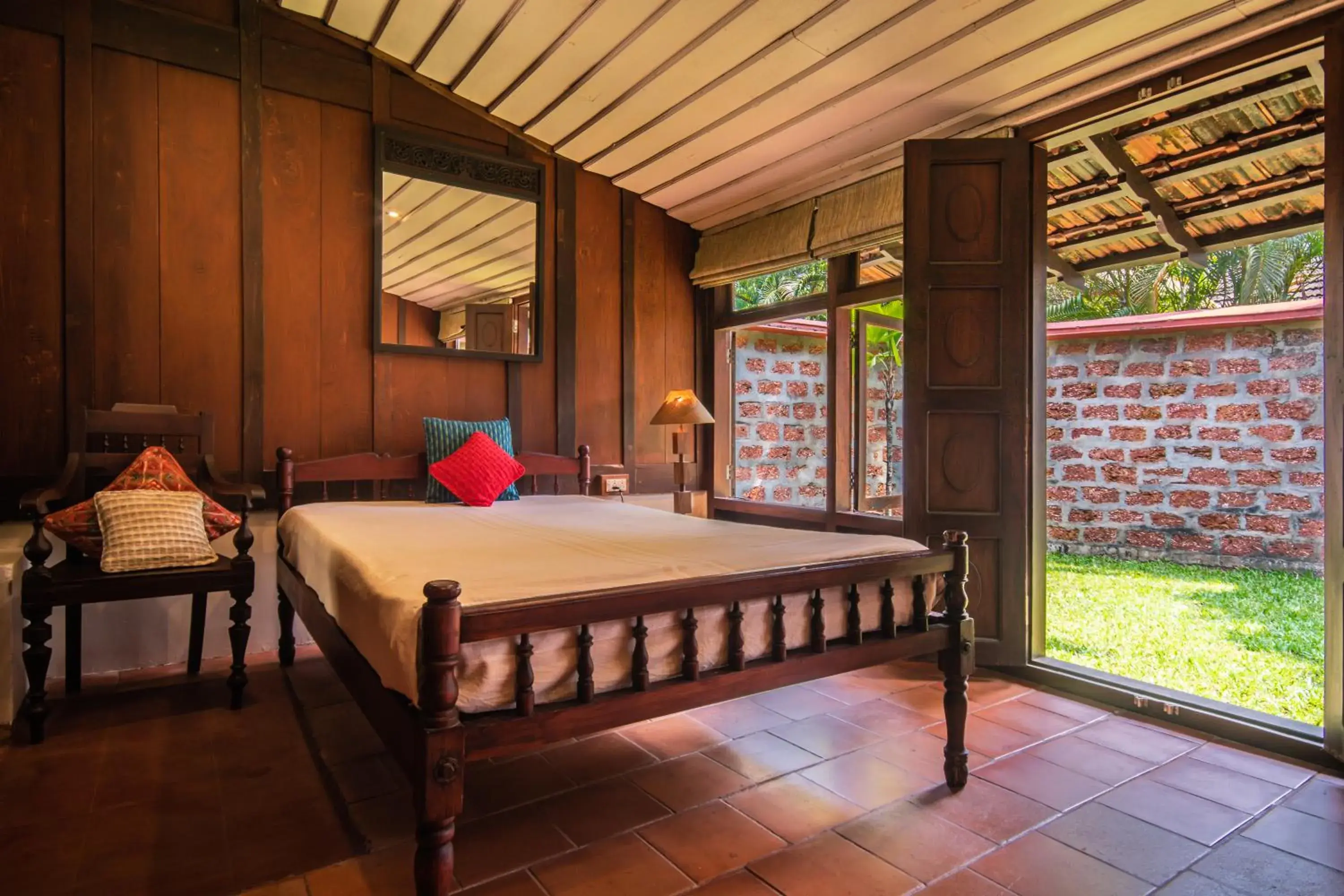 Garden, Bed in Amritara A Beach Symphony Garden, Bed in Amritara A Beach Symphony