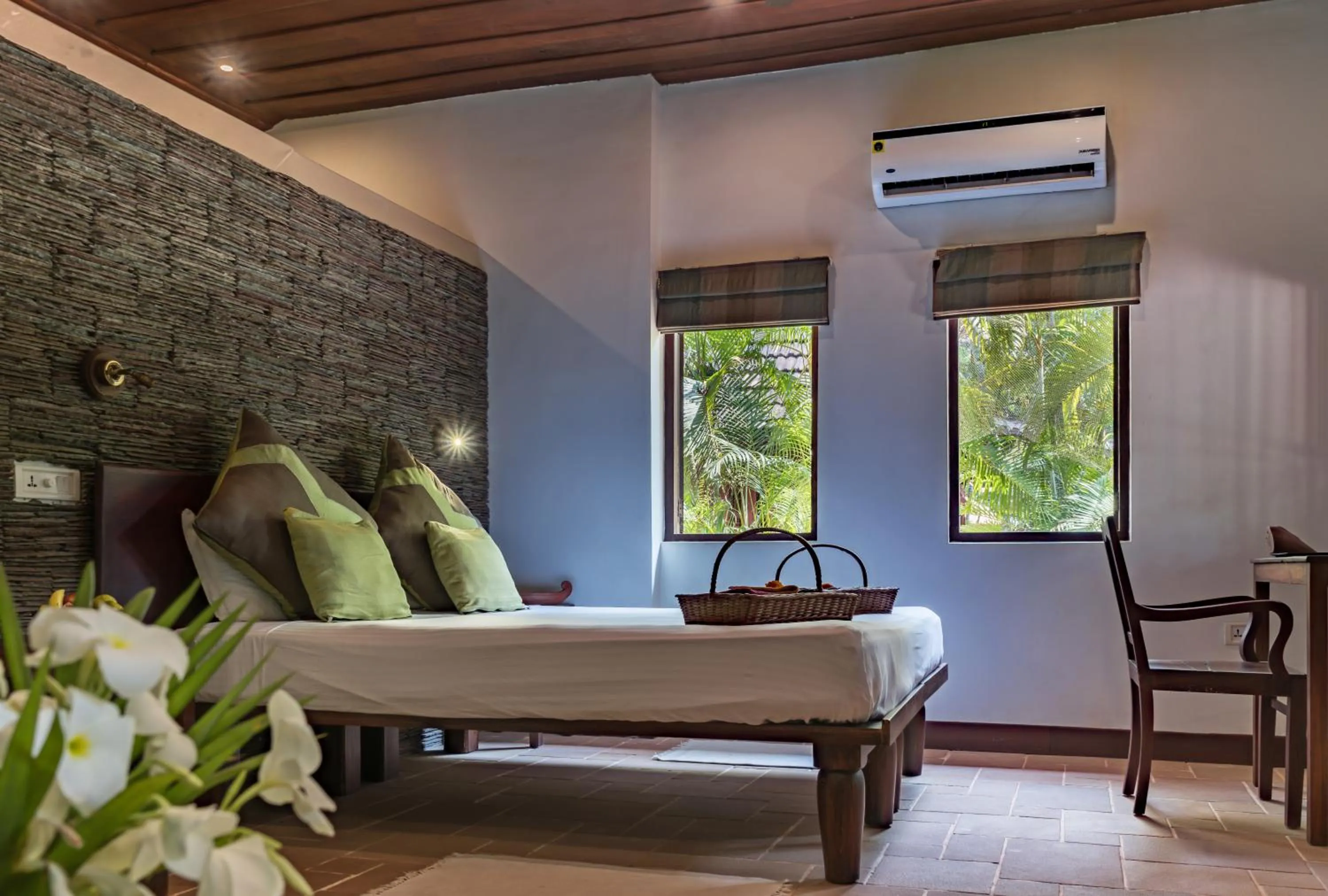 Bed in Amritara A Beach Symphony