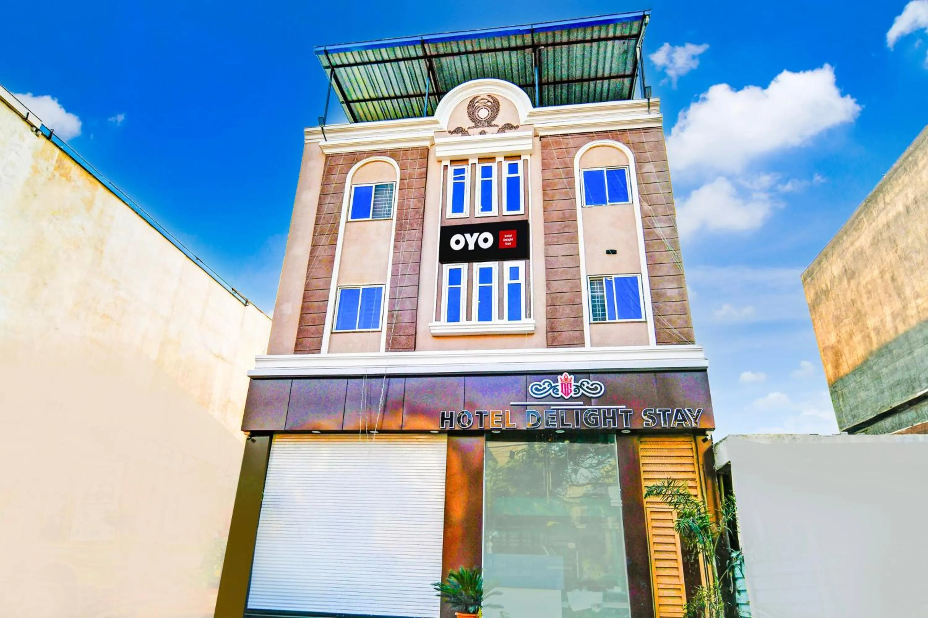 Facade/entrance in Hotel O Delight Stay