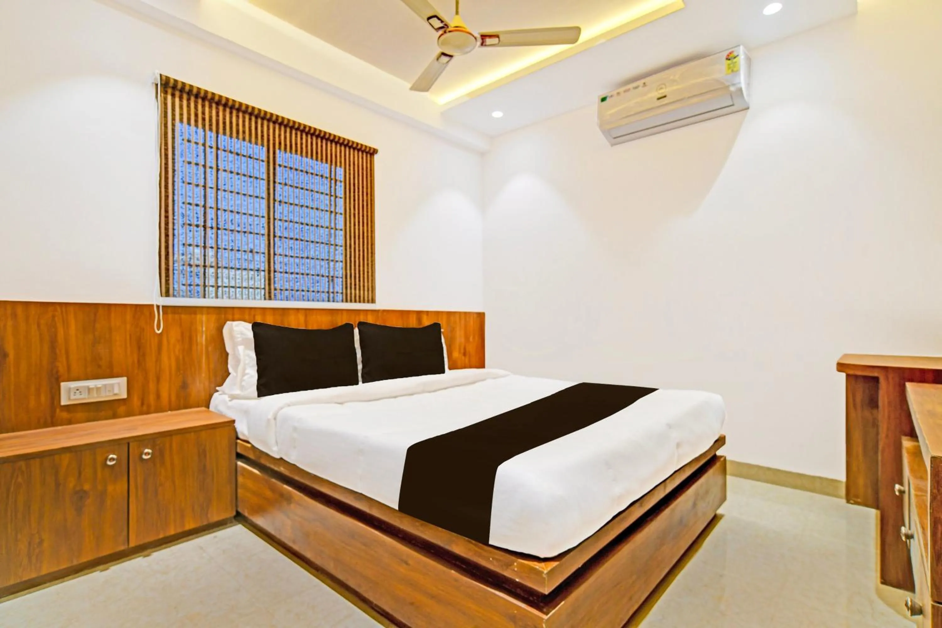 Bedroom in Hotel O Delight Stay