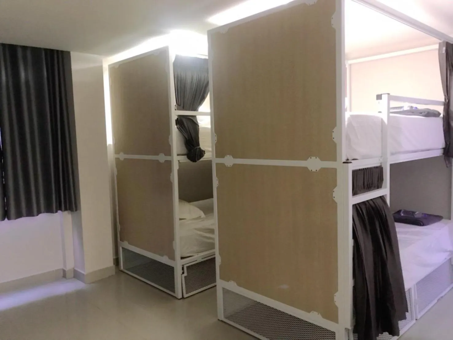 Bed in The Freelancer Hotel