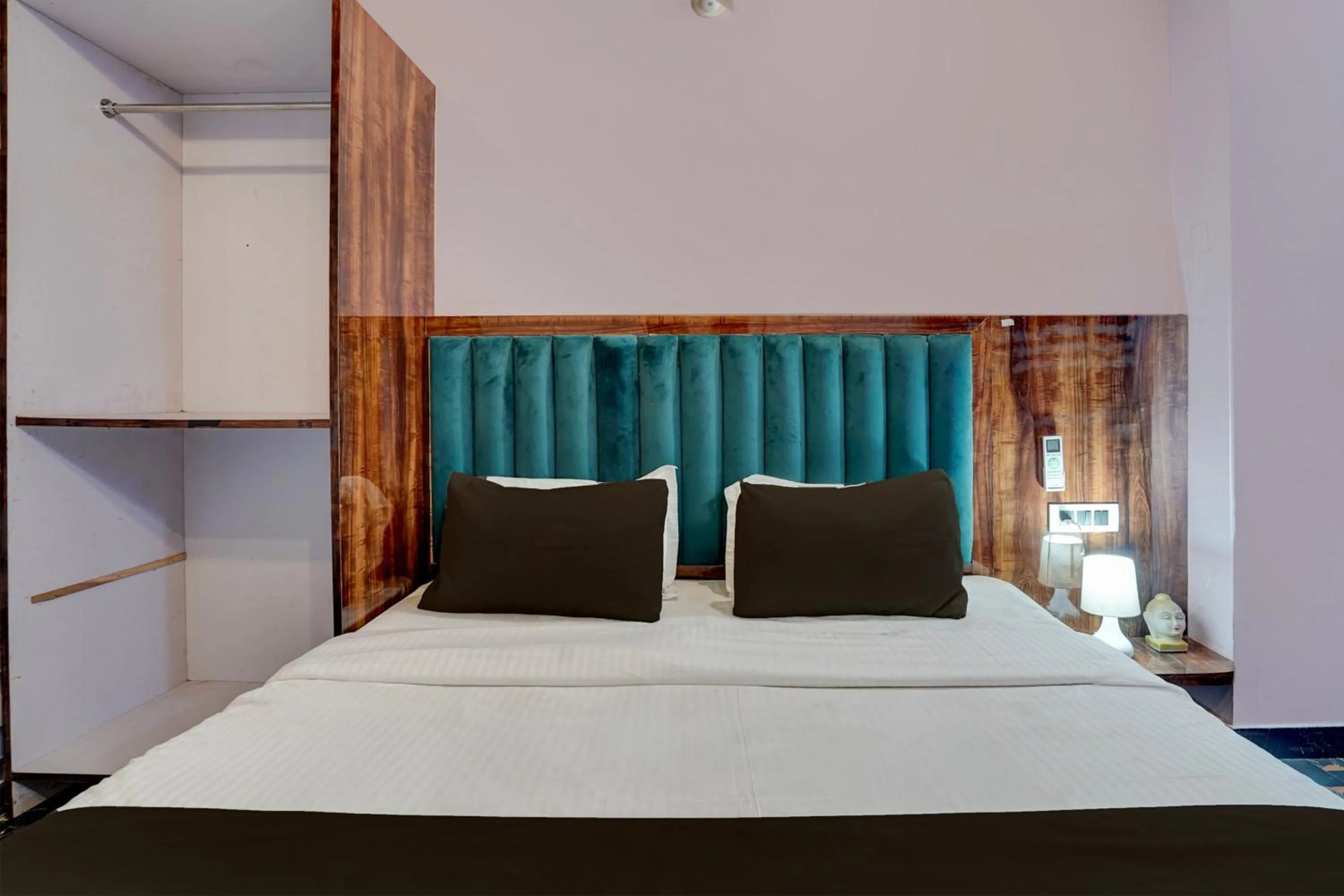 Bedroom, Bed in Super Hotel O Swastik Inn