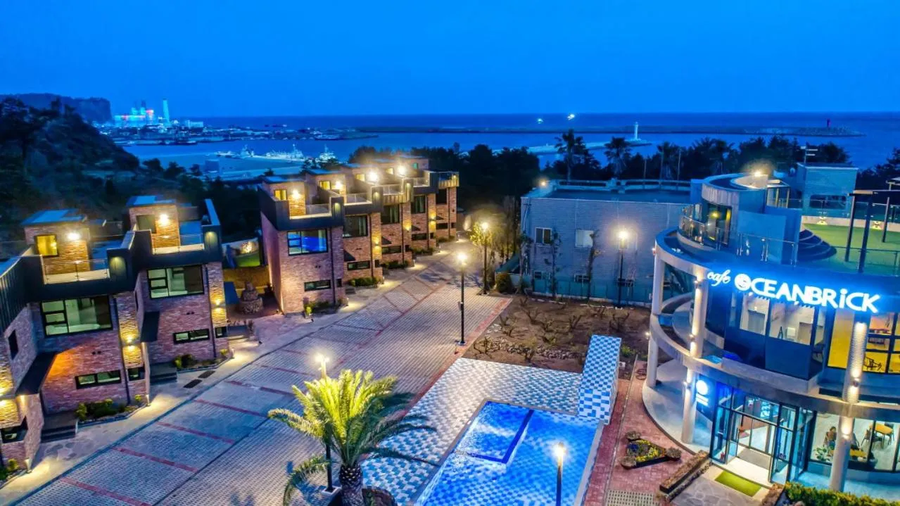 Property building in Ocean Brick Poolvilla