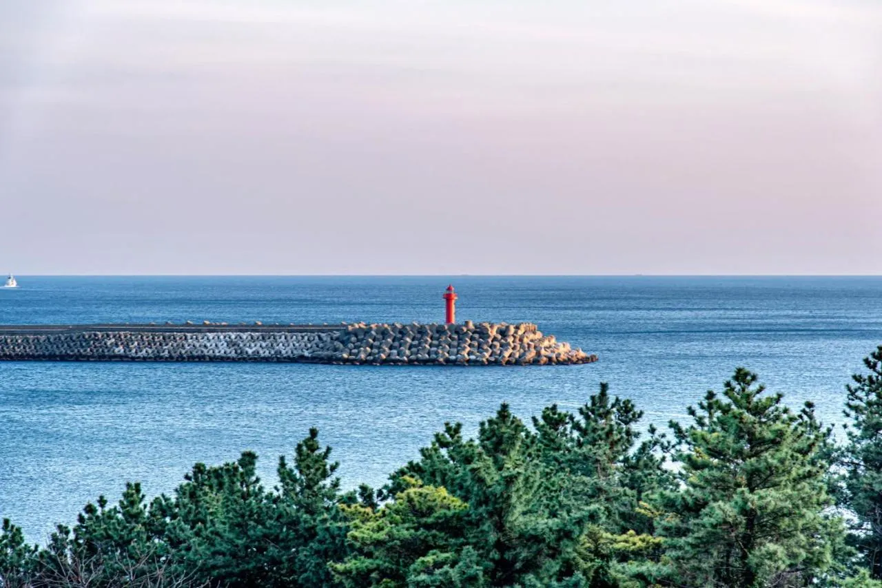 Ocean Brick Poolvilla