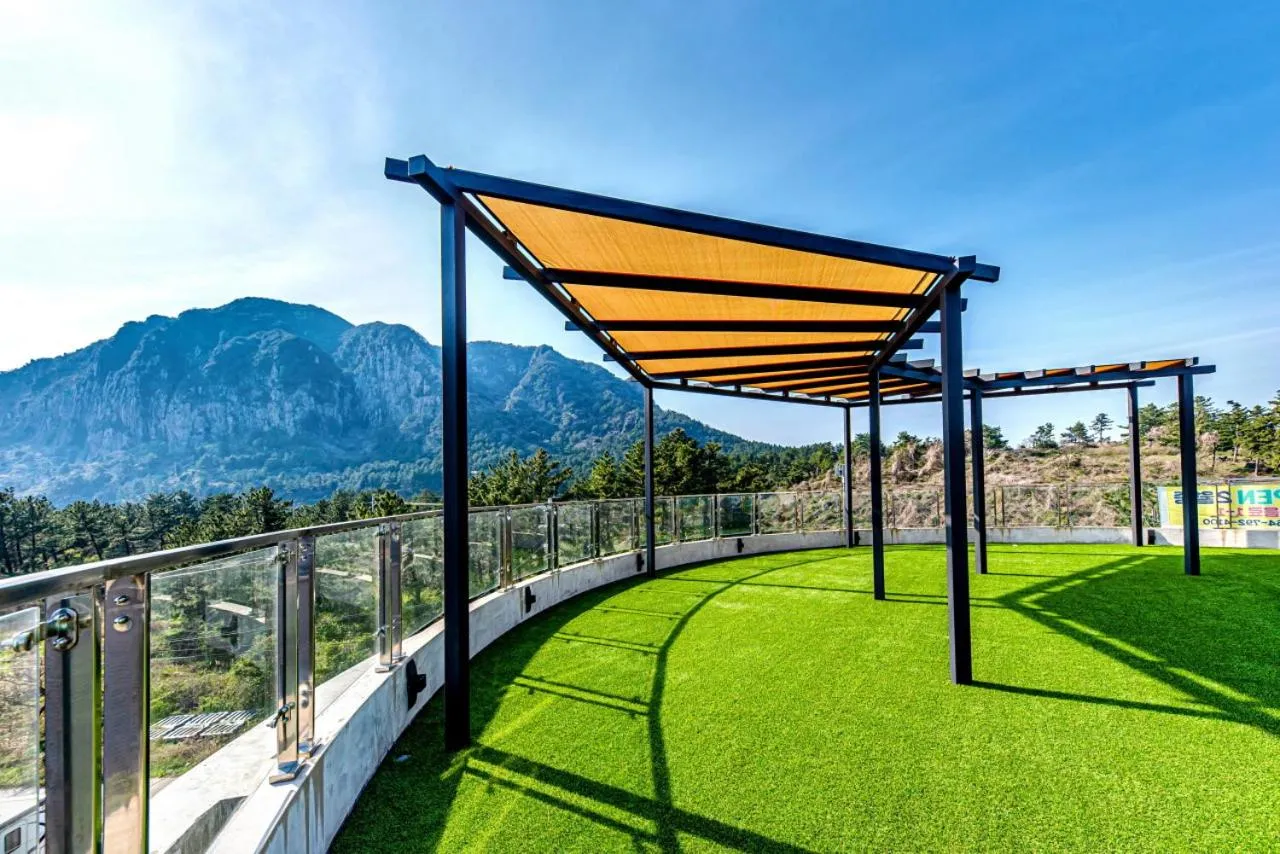 Ocean Brick Poolvilla