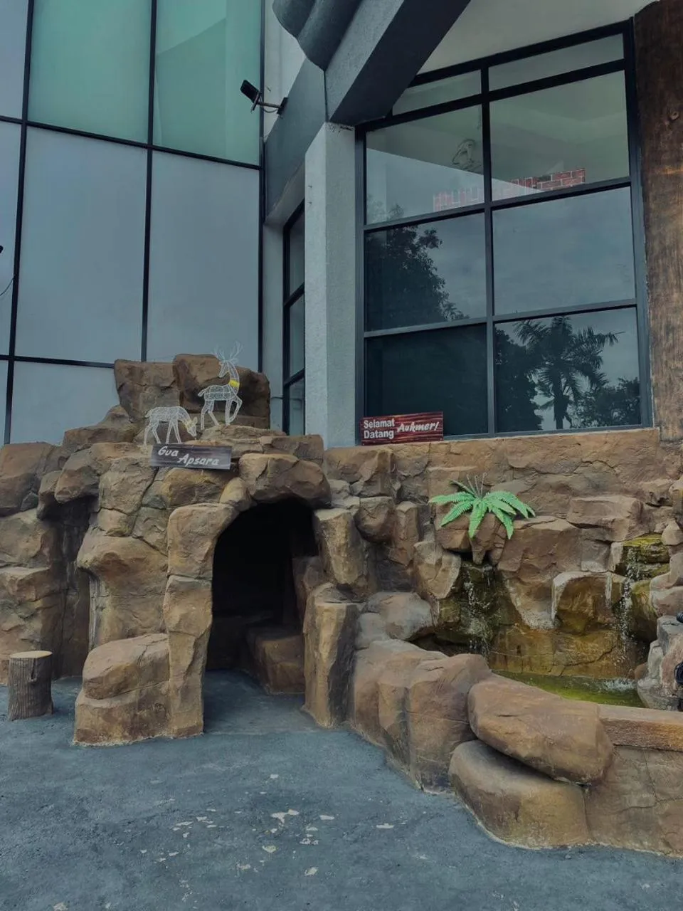 Property building in Hotel Apsara Temerloh Gateway