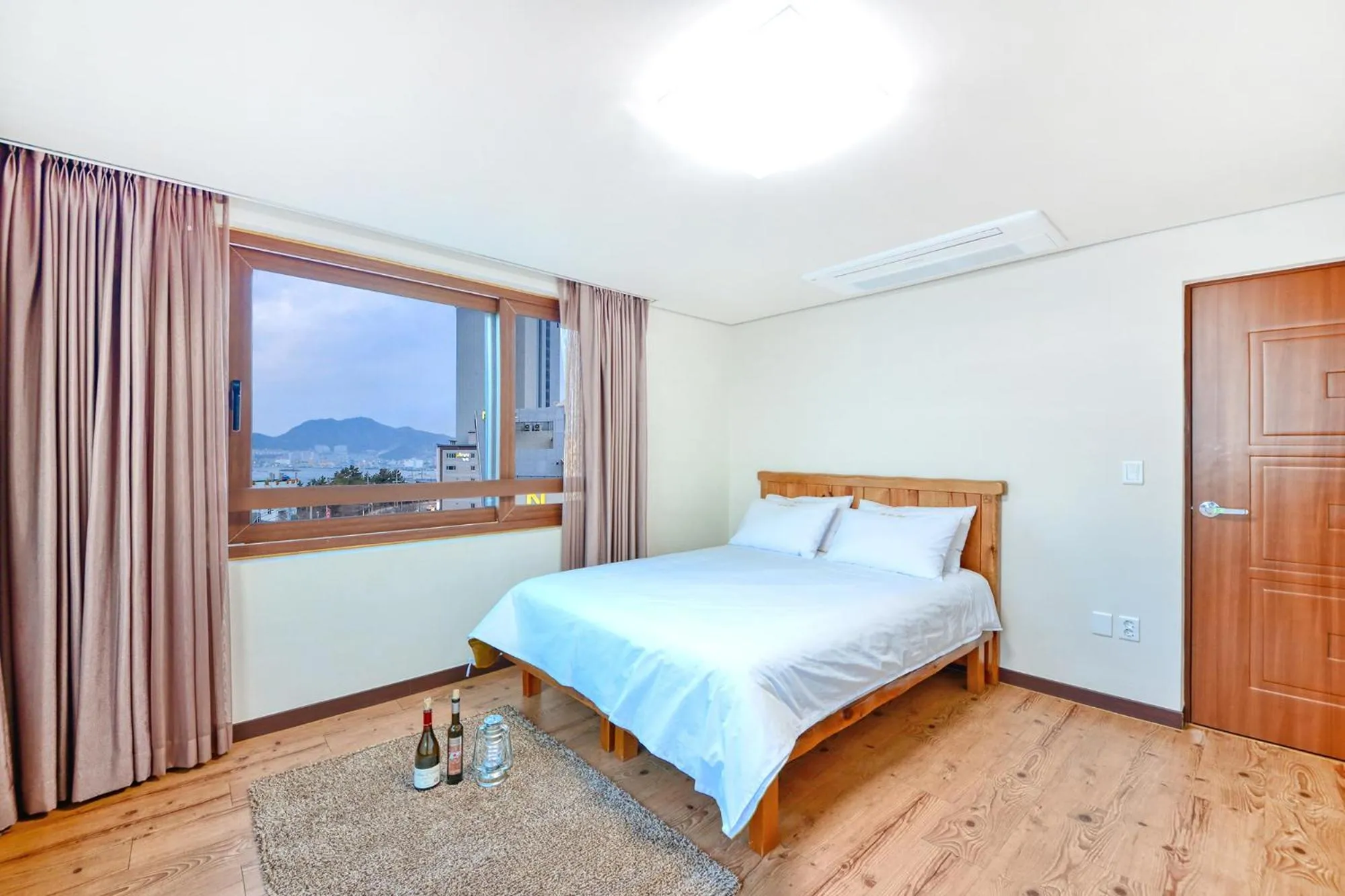 Bed in The Raon Pension