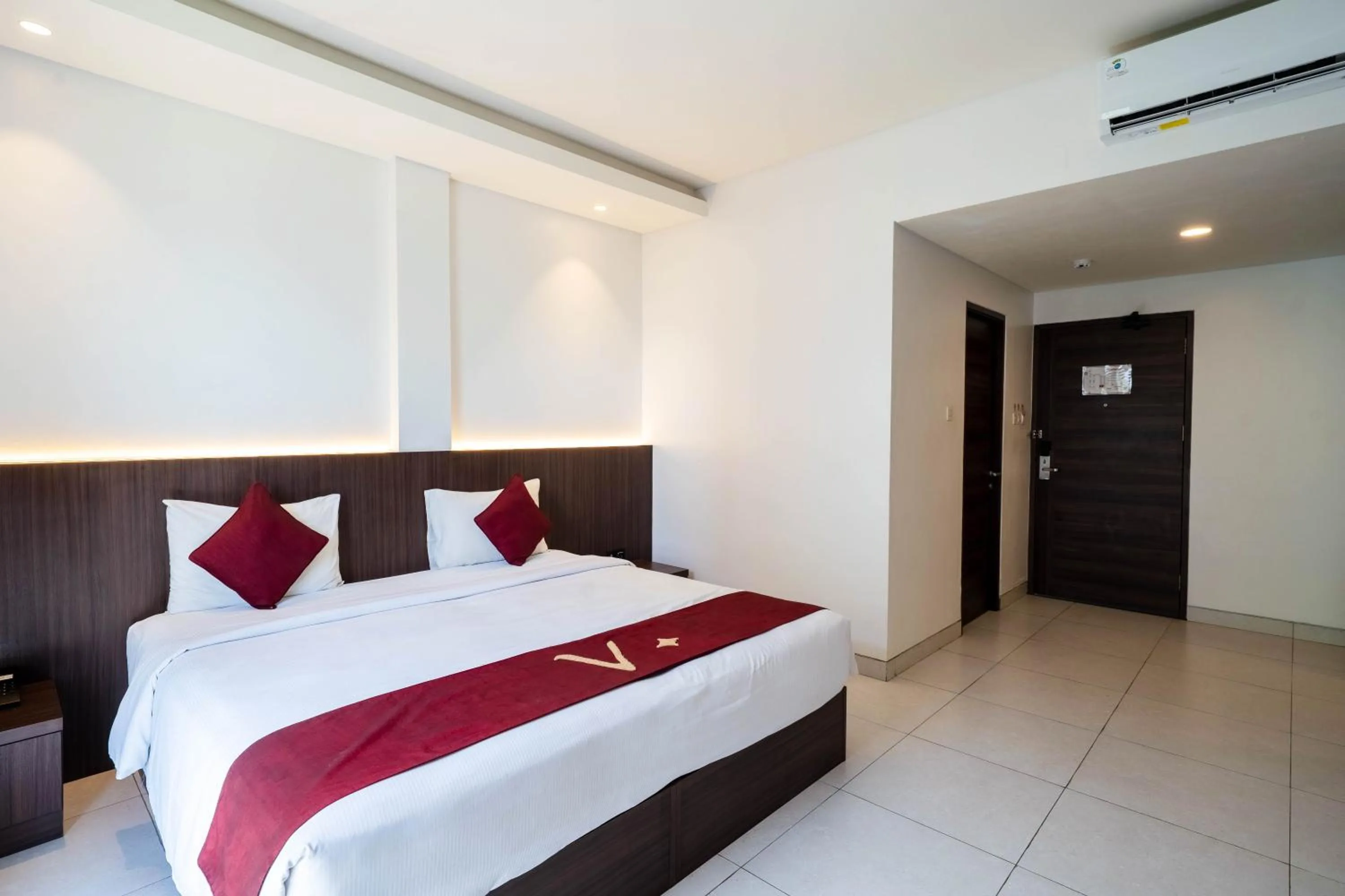 Bedroom, Bed in ValStar Hotel Canggu