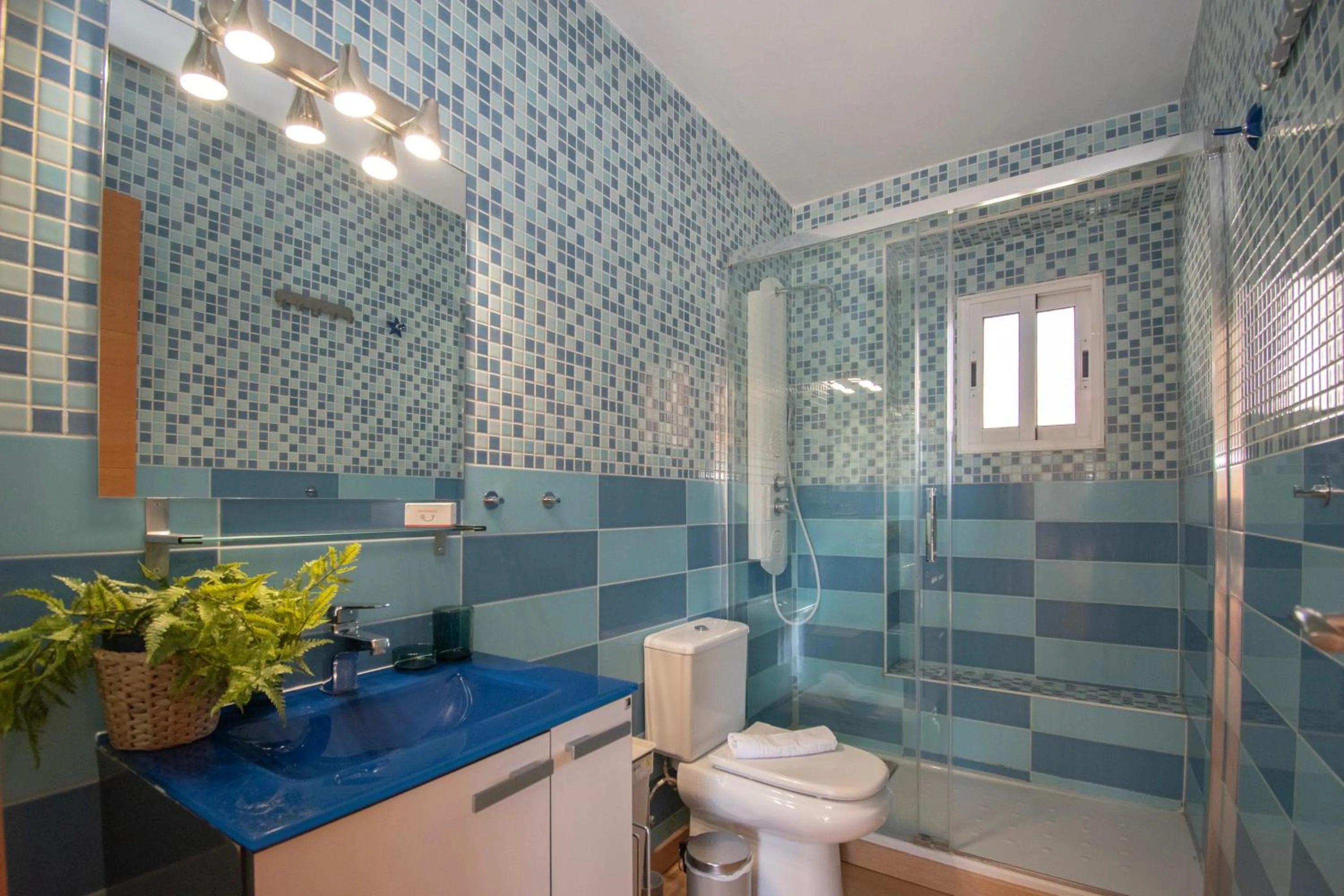 Bathroom in Cambural Beach Apartment - Happy Rentals