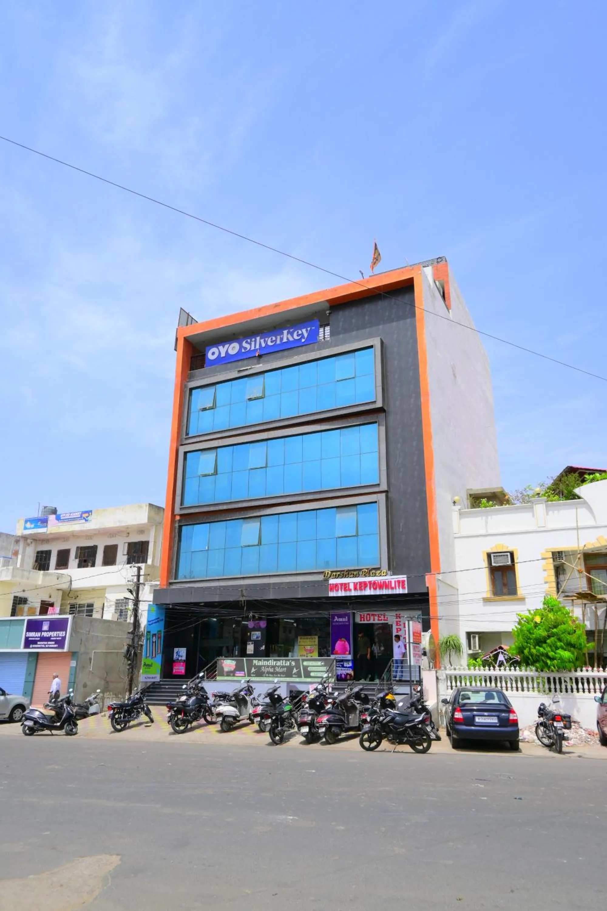 Property building in Hotel Keptown Lite