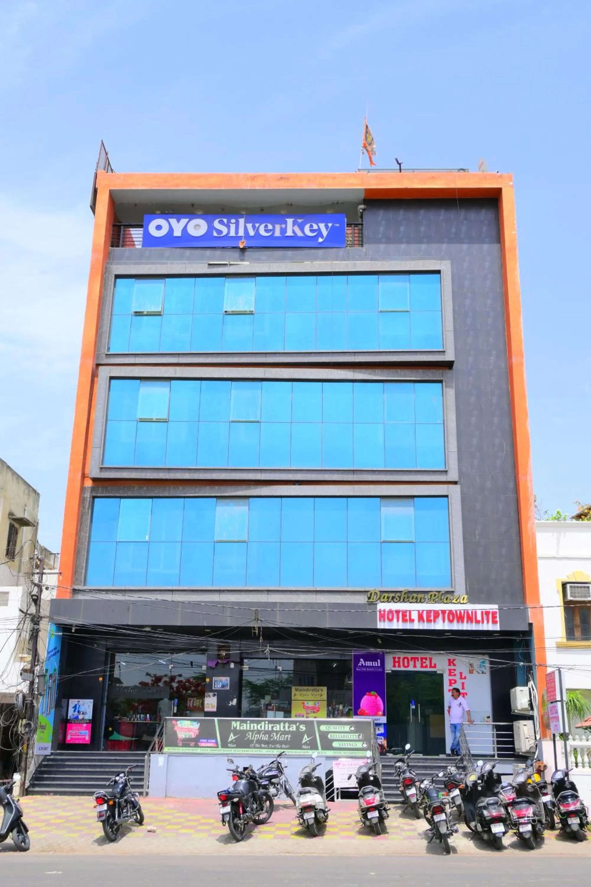 Property building in Hotel Keptown Lite