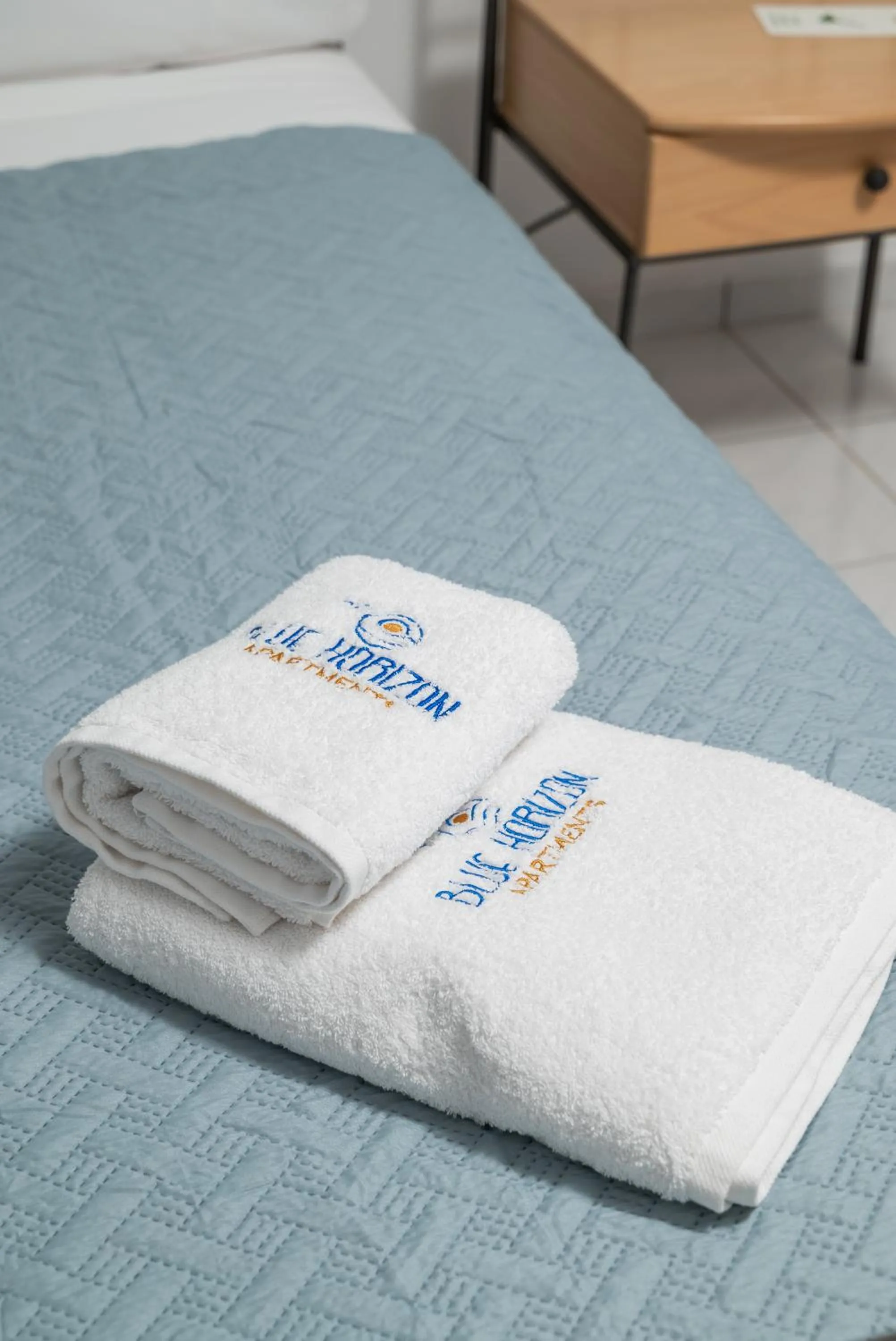 Bed in Blue Horizon Apartments