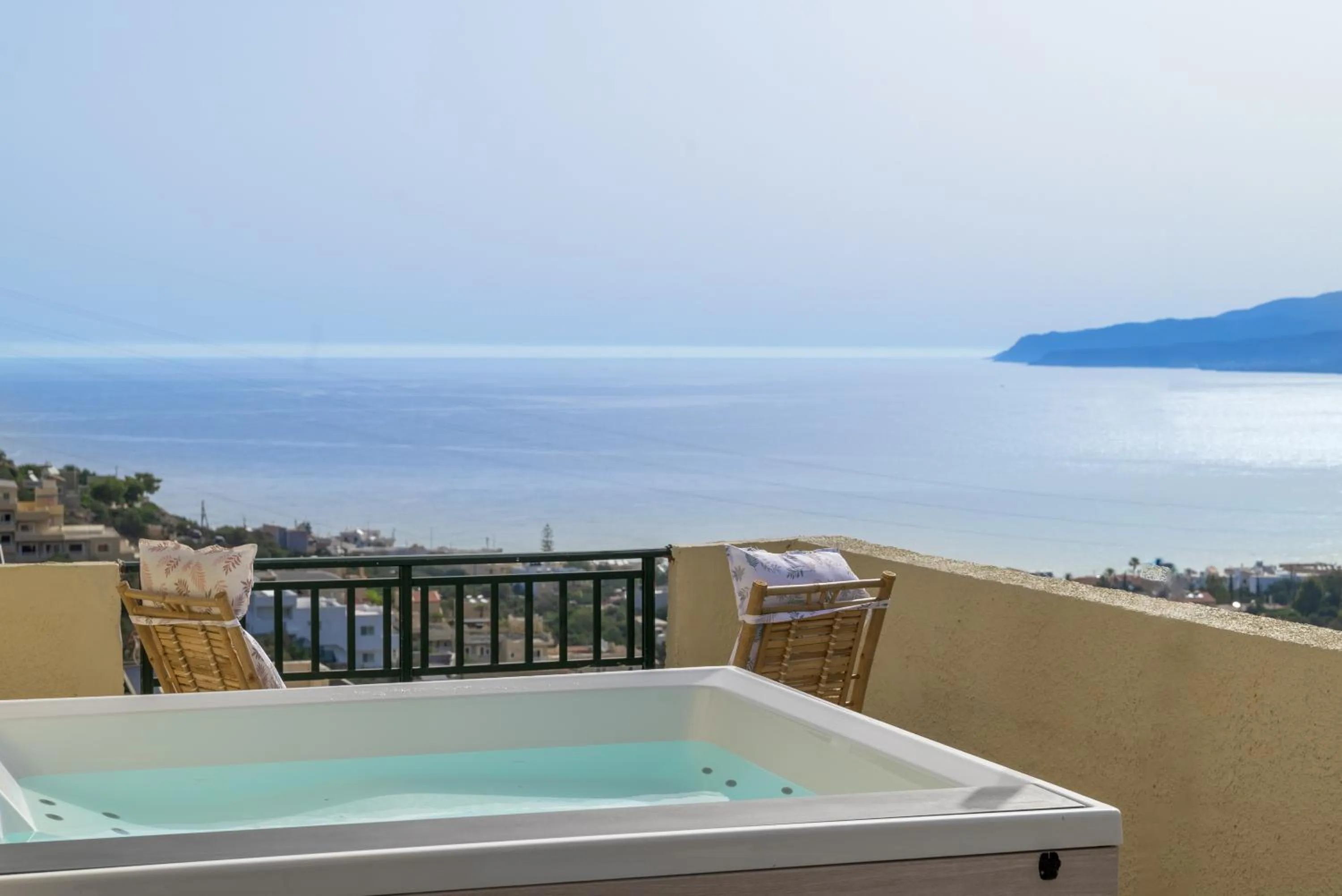 Day in Blue Horizon Apartments