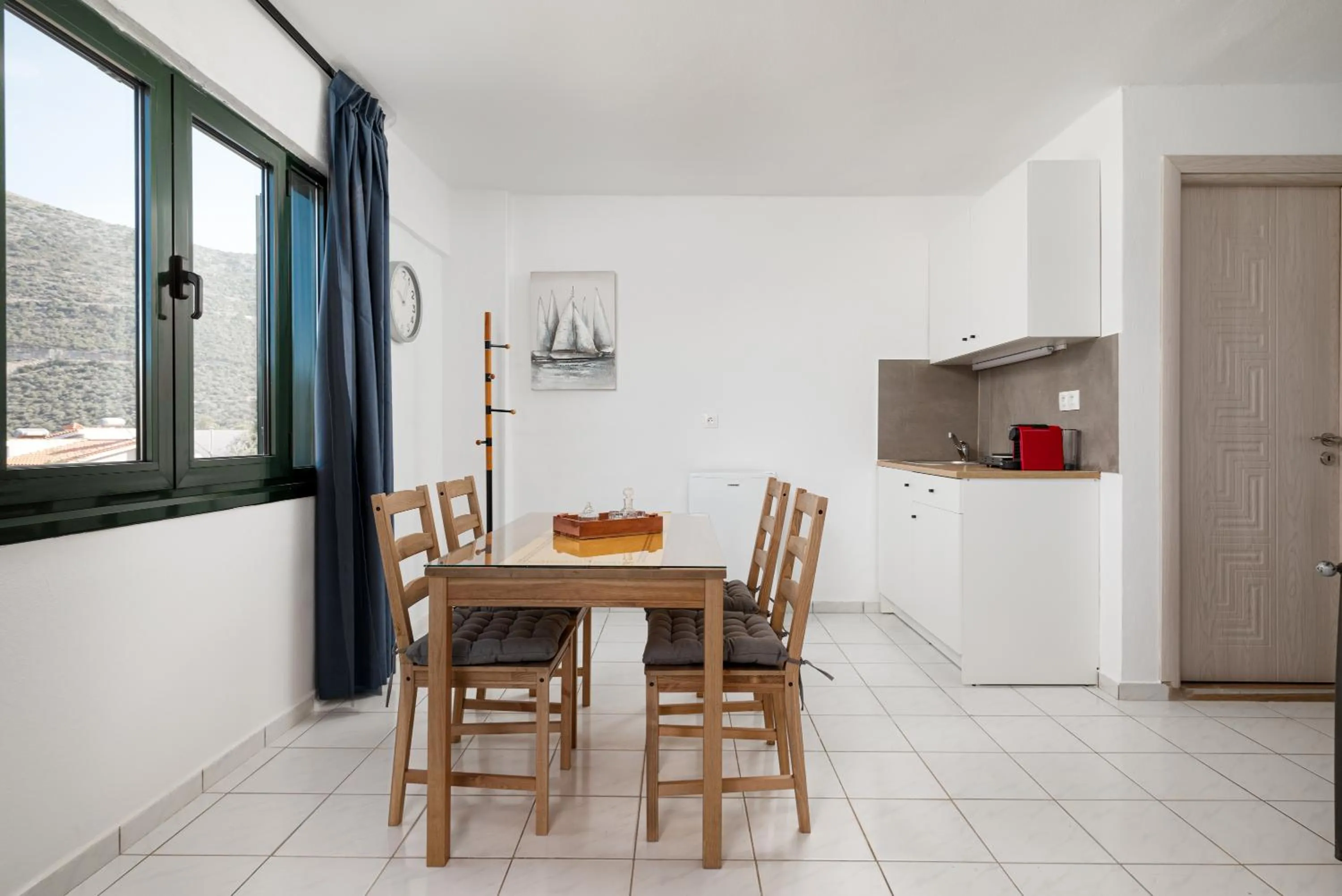 Kitchen or kitchenette in Blue Horizon Apartments