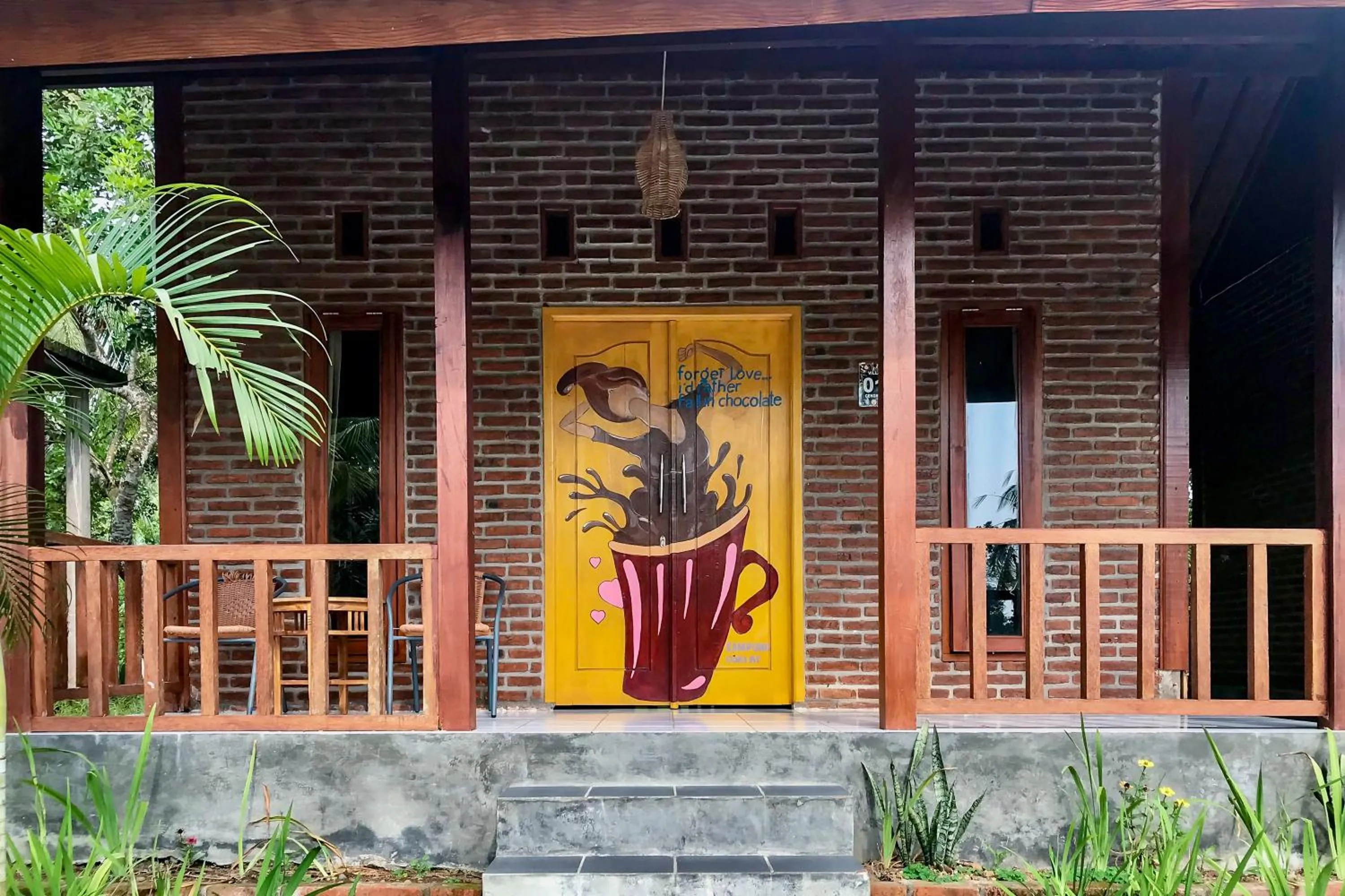 Facade/entrance in Kampung Coklat Jembrana Mitra RedDoorz
