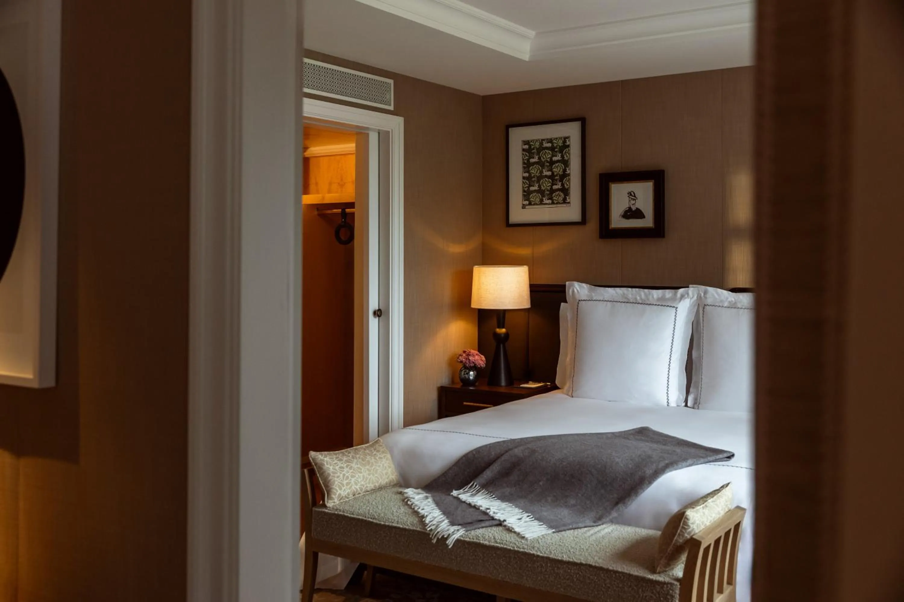 Bedroom, Bed in Rosewood Schloss Fuschl