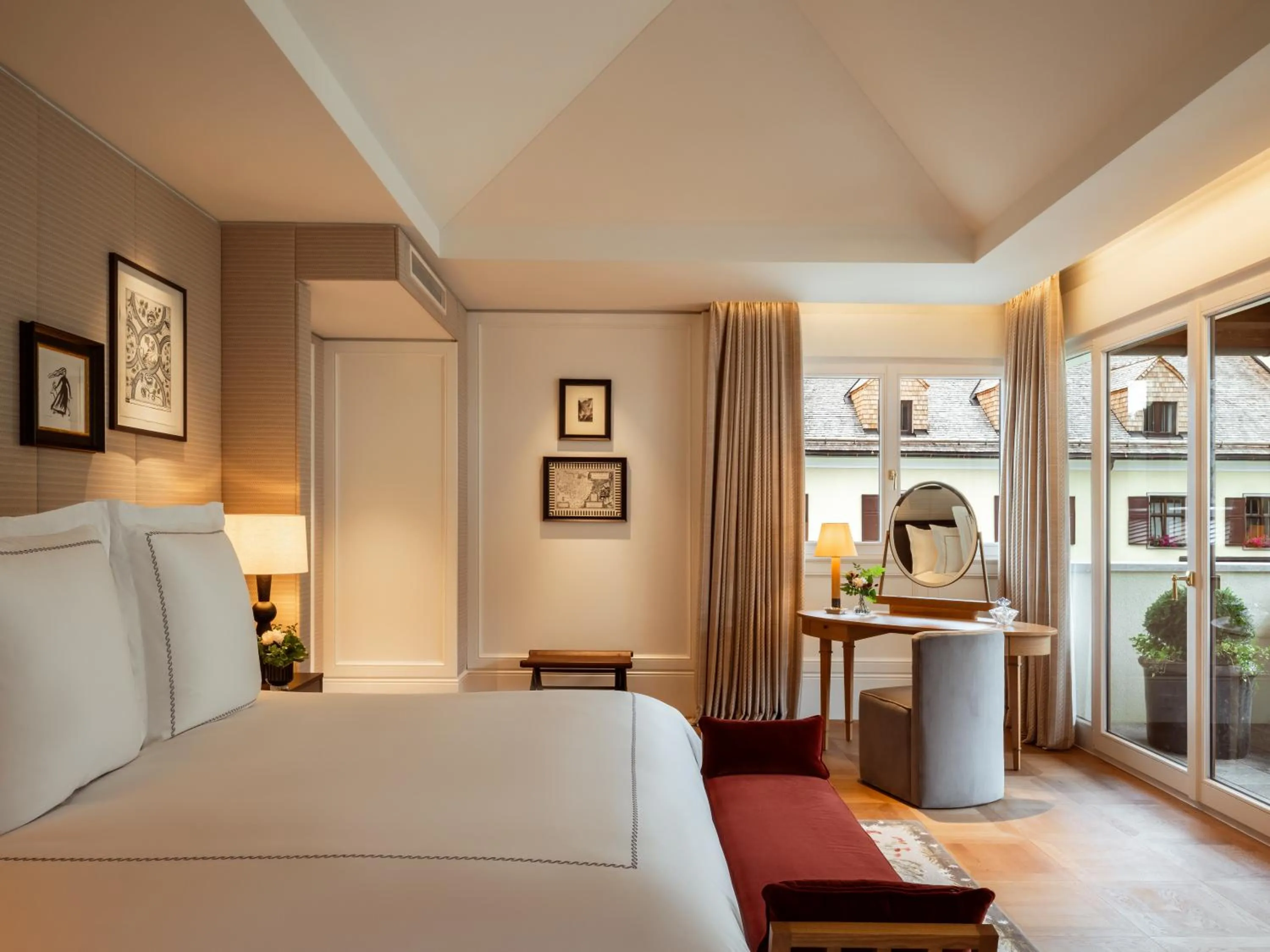 View (from property/room), Bed in Rosewood Schloss Fuschl