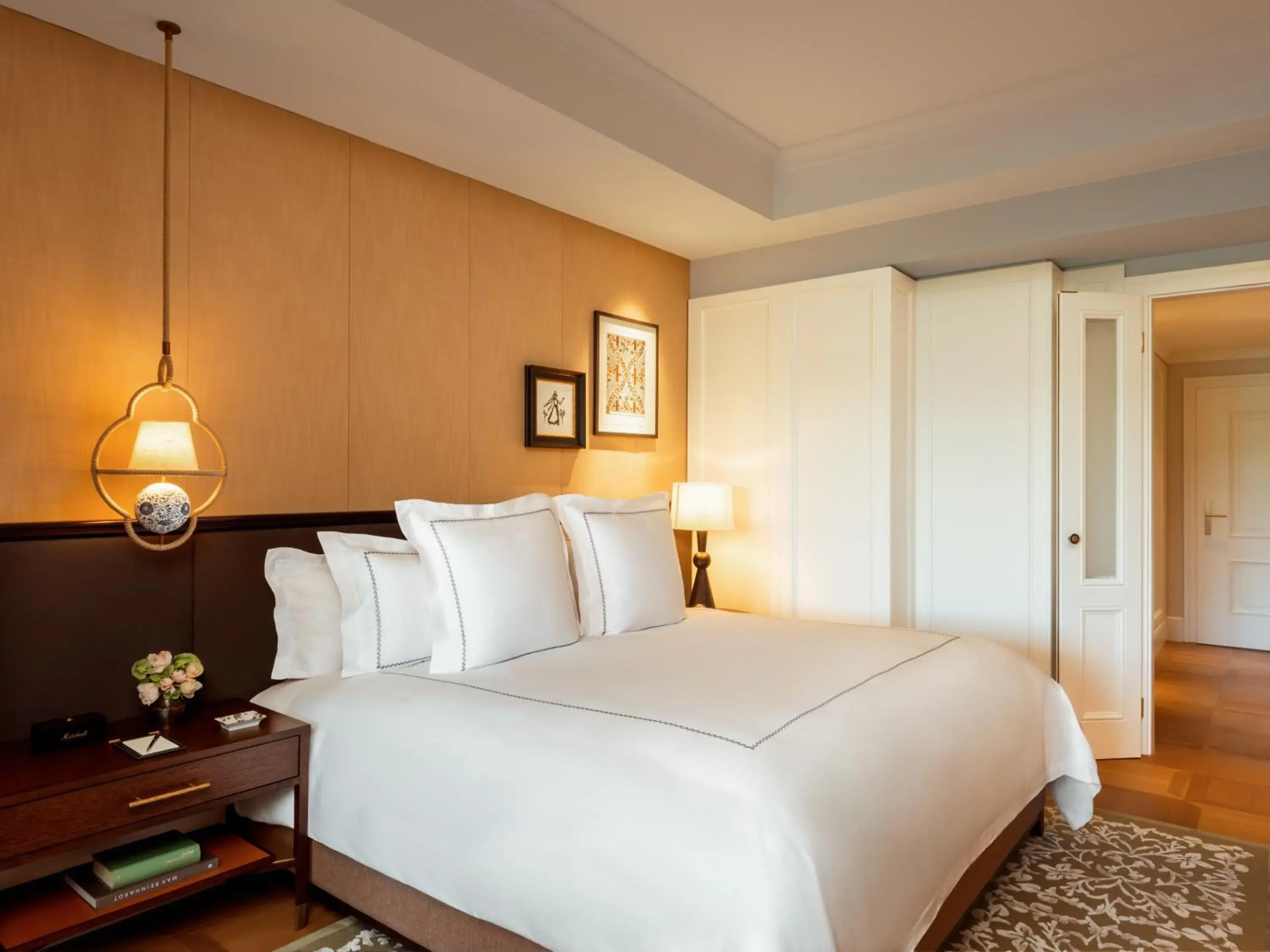 Bed in Rosewood Schloss Fuschl Bed in Rosewood Schloss Fuschl