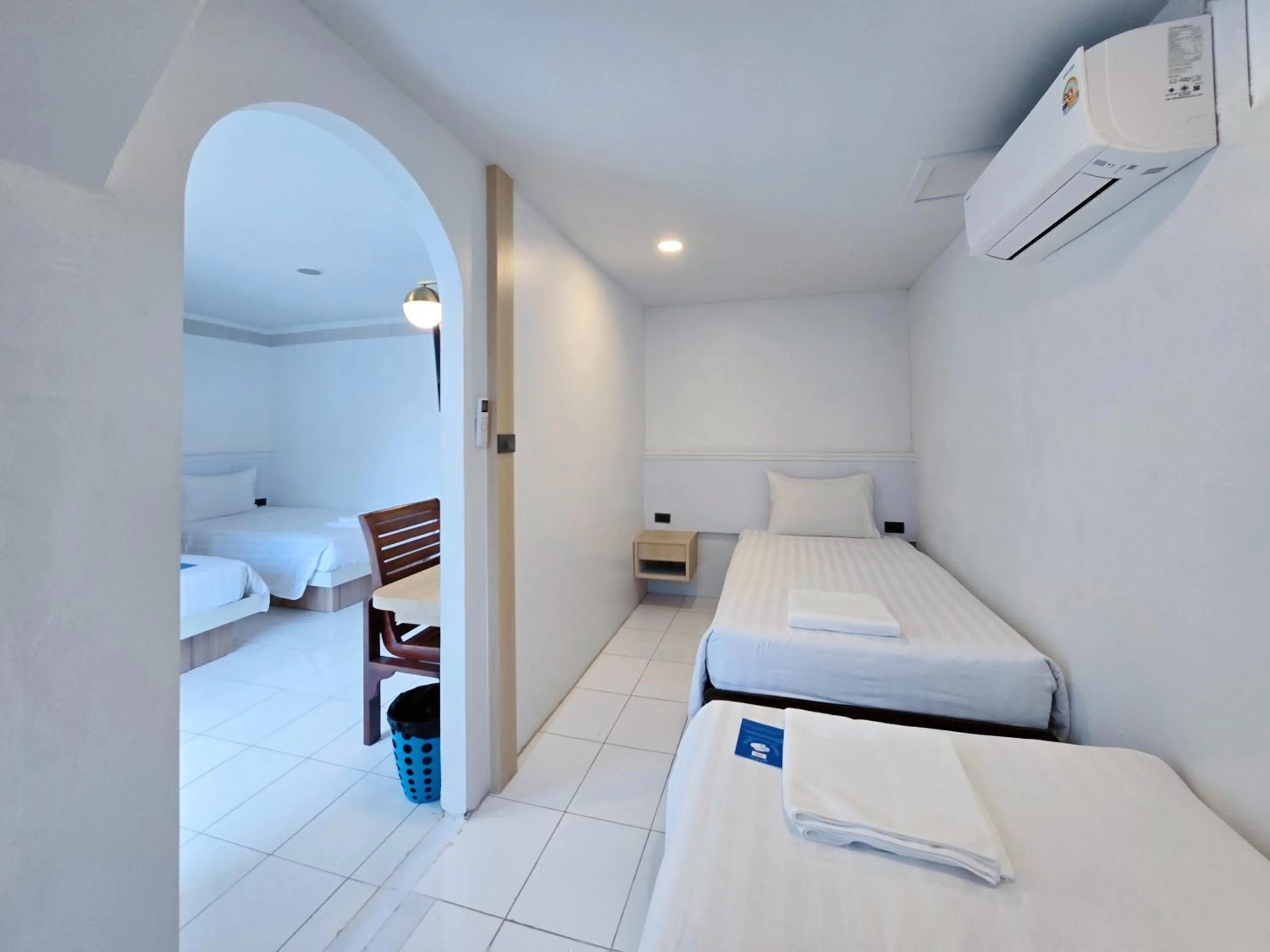 Sira Boutique, Patong