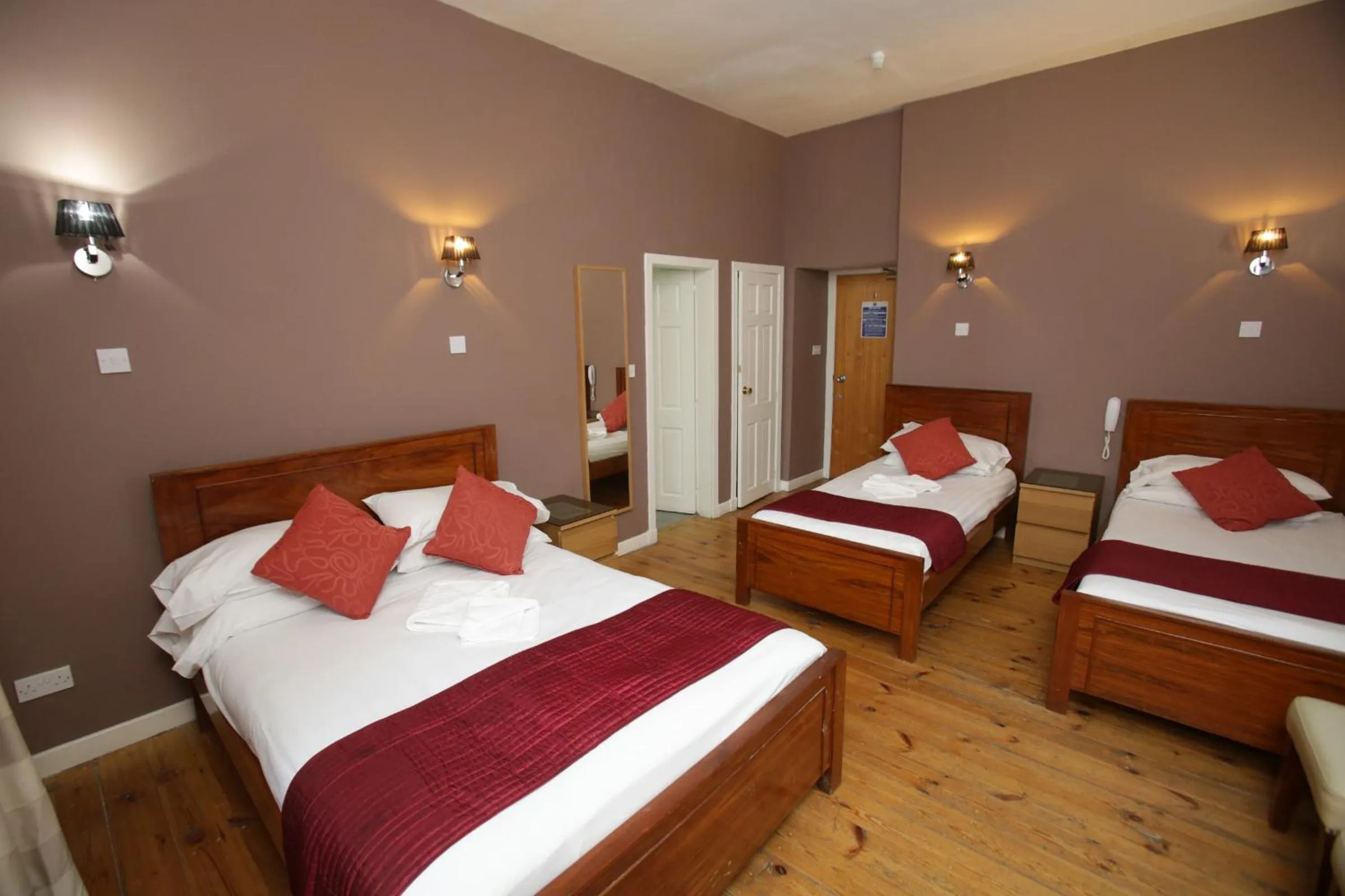 Bed in The Merchant City Inn