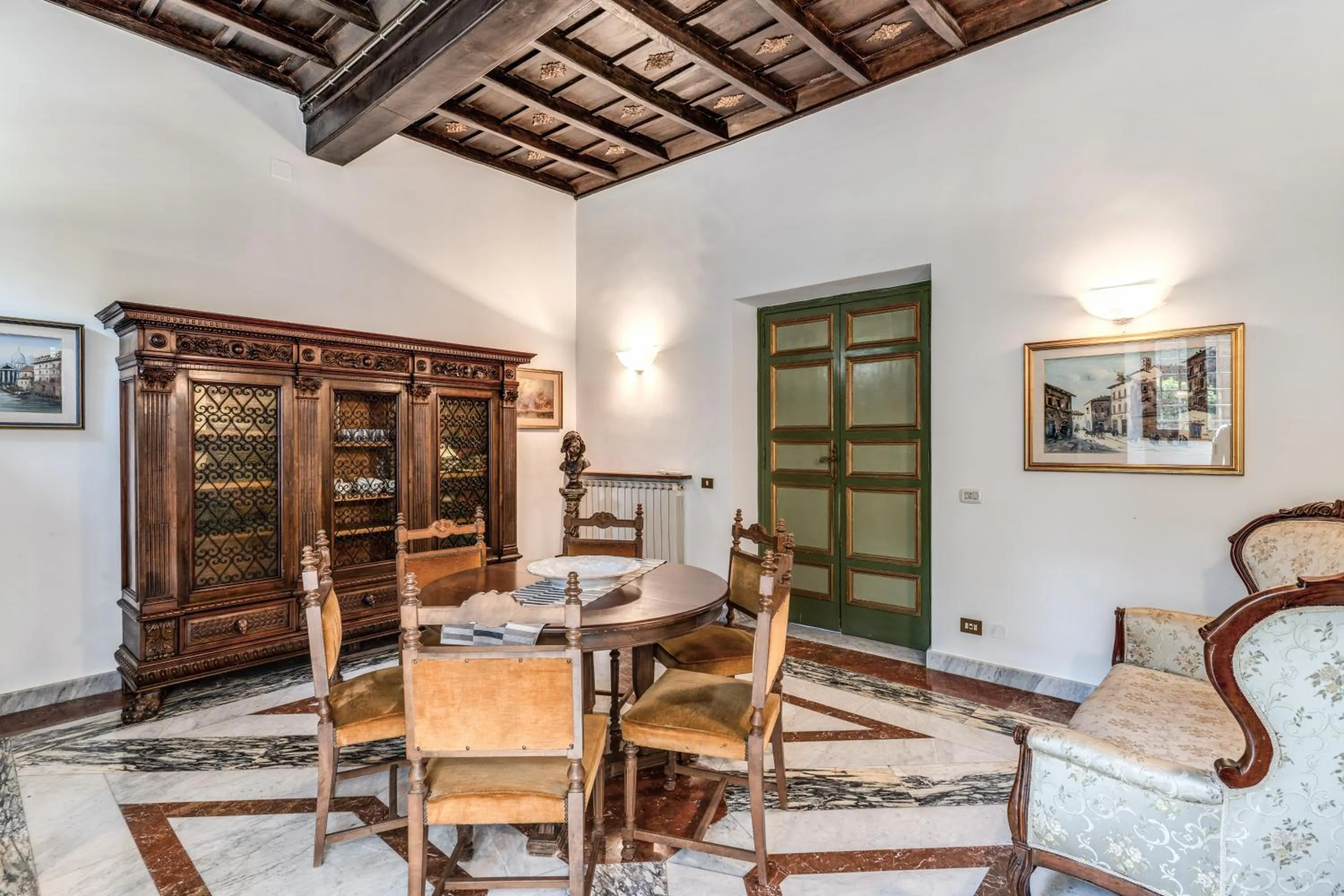 Dining area in Villa Alberici