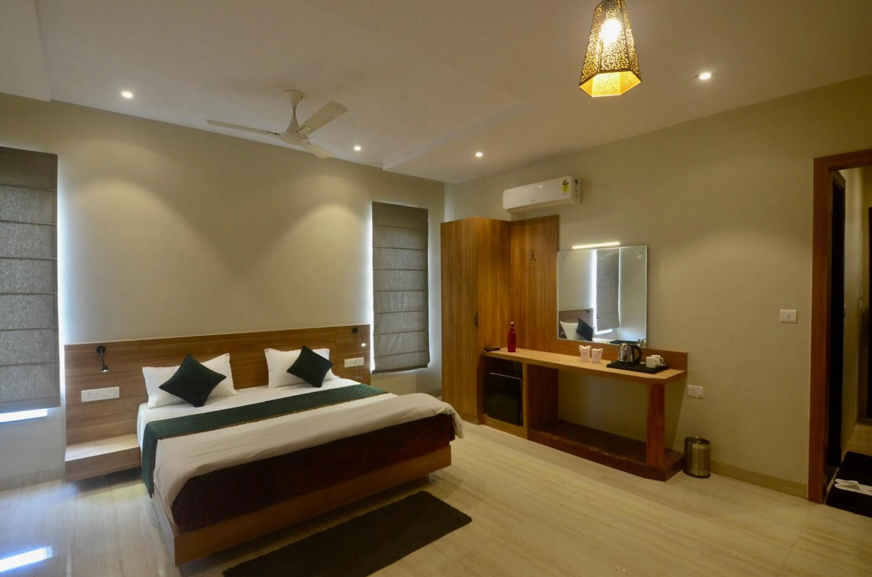 Bedroom, Bed in Kumaon Inn