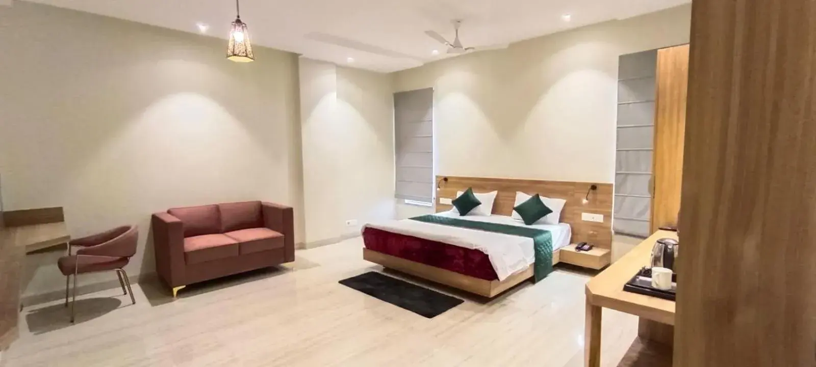 Bedroom, Bed in Kumaon Inn Bedroom, Bed in Kumaon Inn